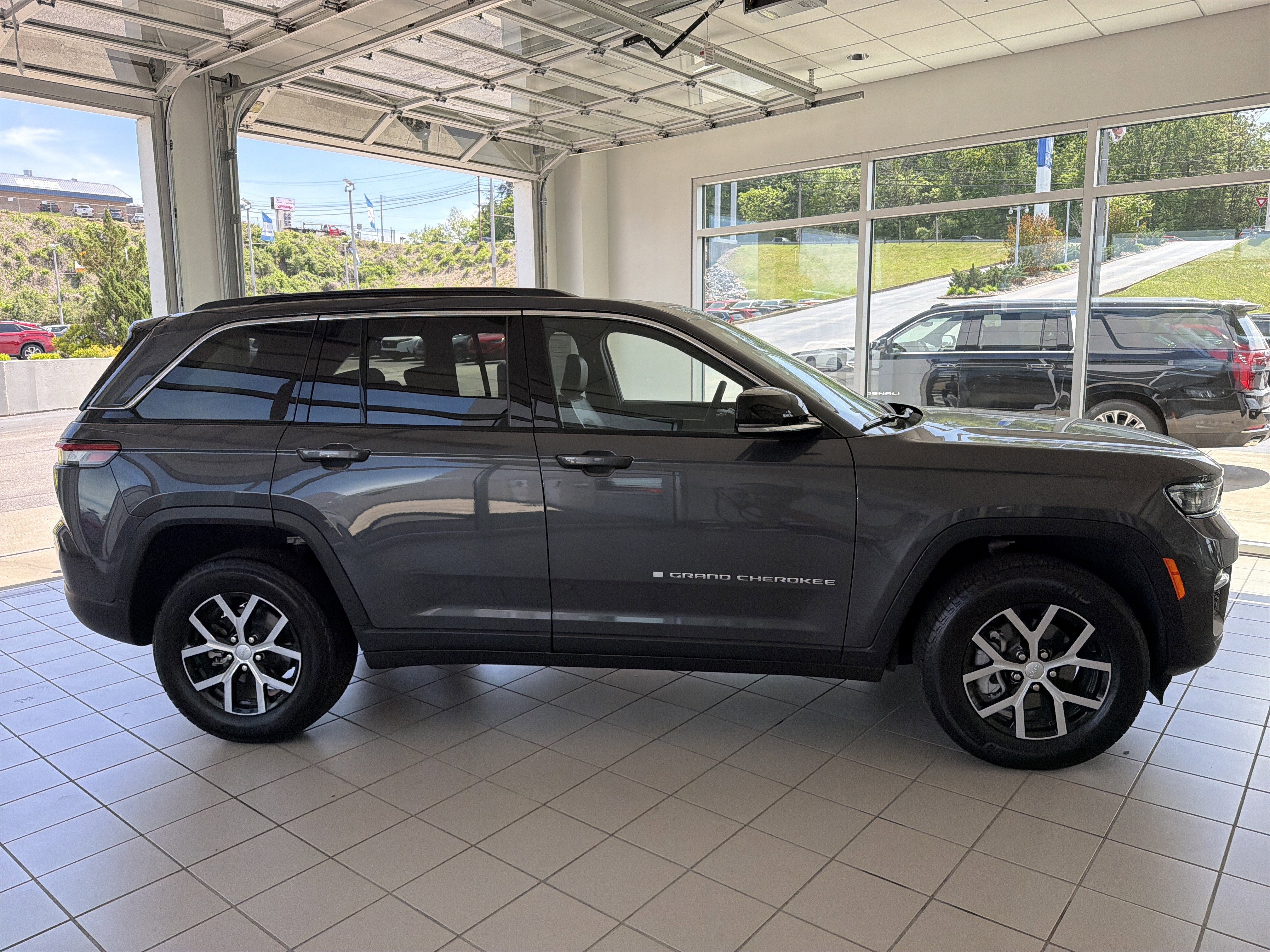 2025 Jeep Grand Cherokee Limited