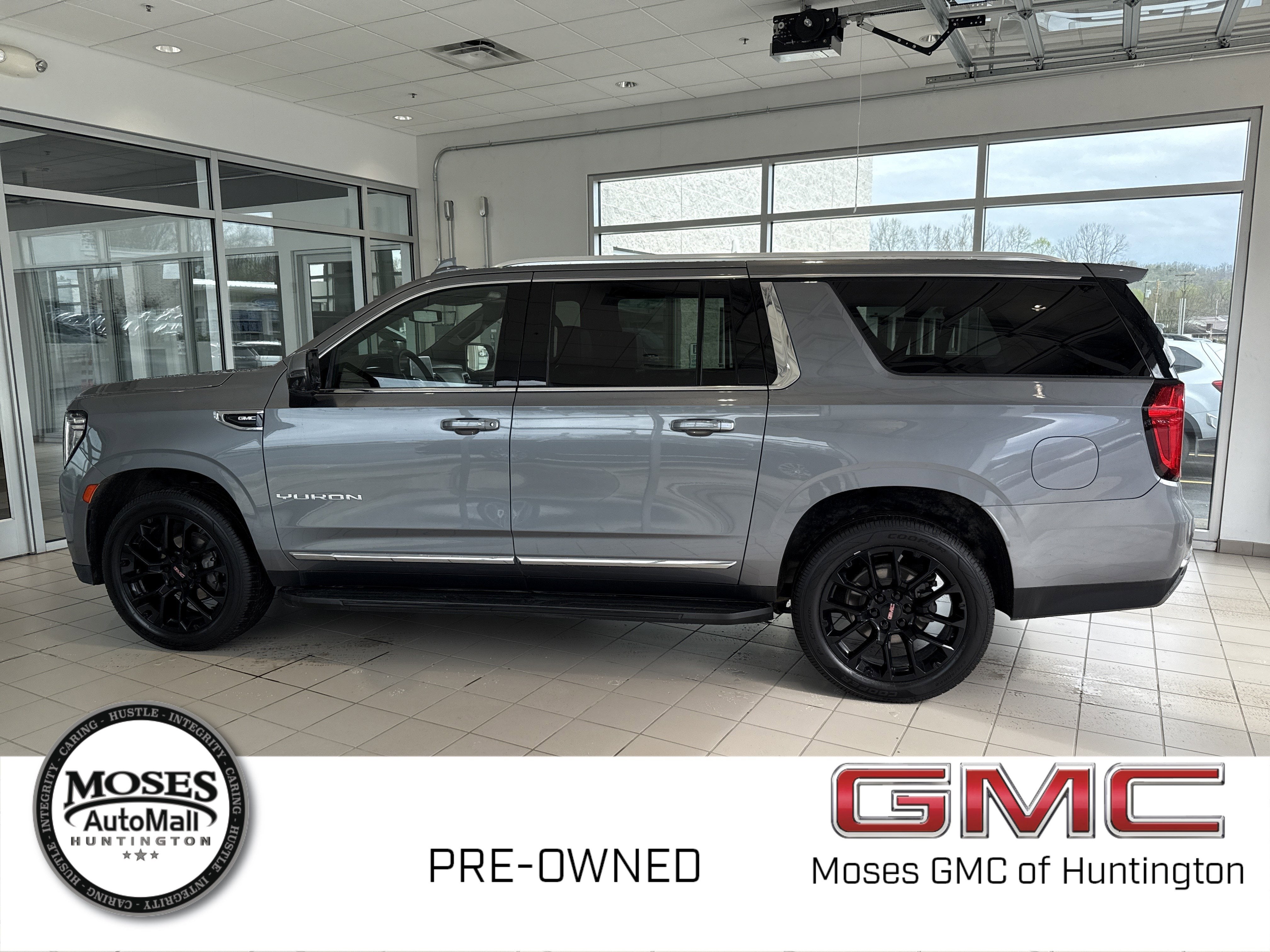 2022 GMC Yukon XL SLT