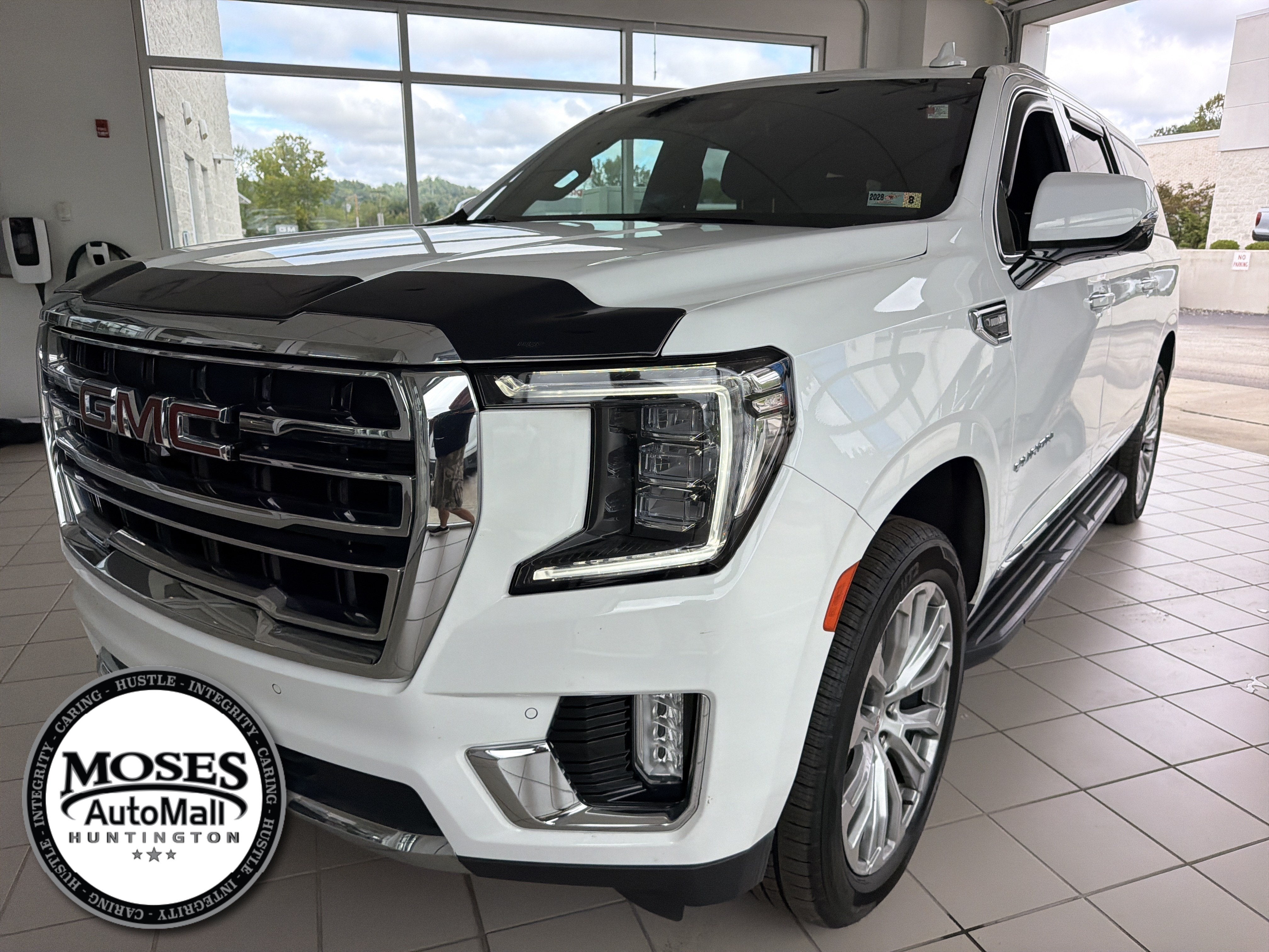 2024 GMC Yukon XL SLT