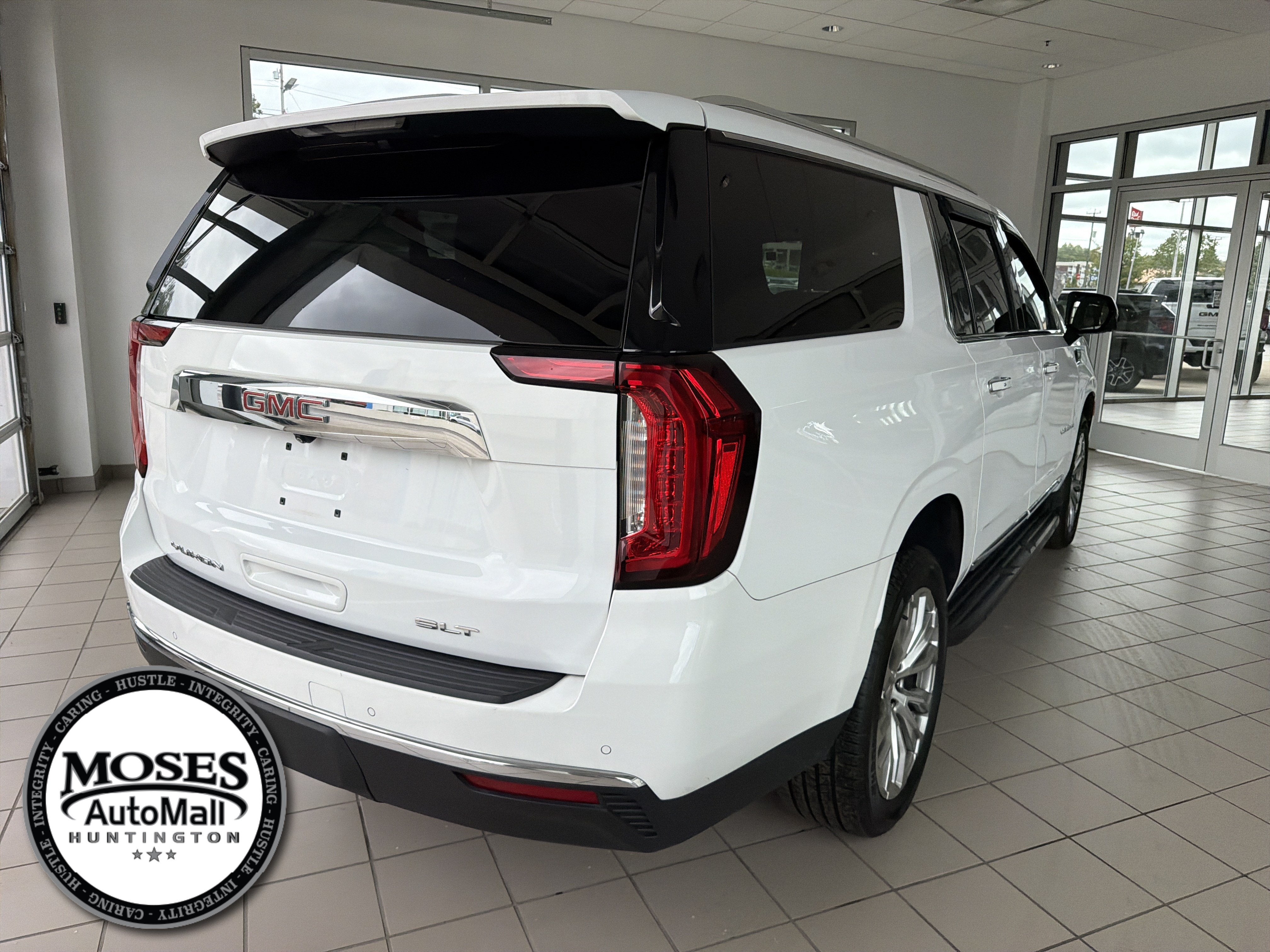 2024 GMC Yukon XL SLT