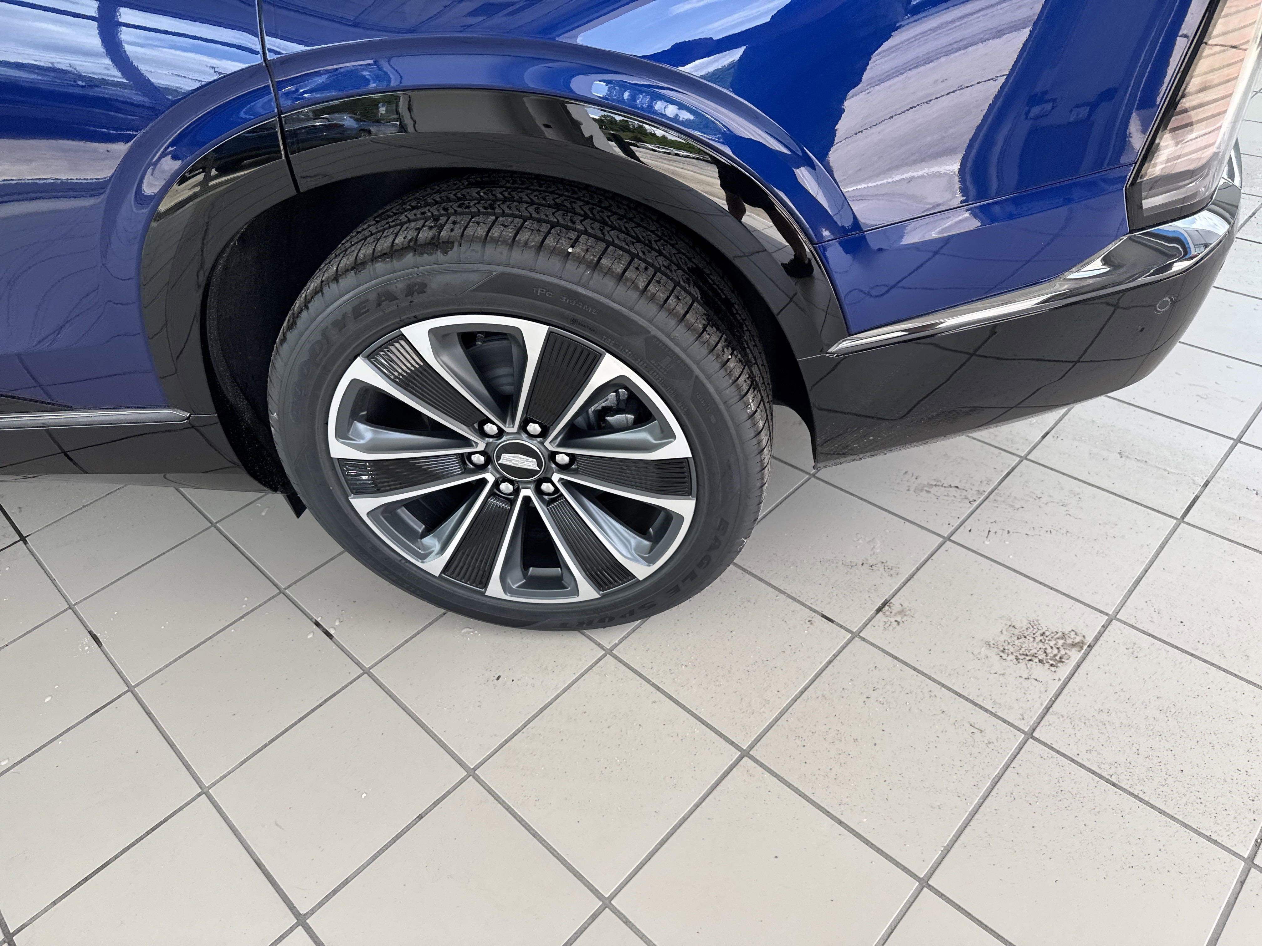 2026 Cadillac VISTIQ Sport