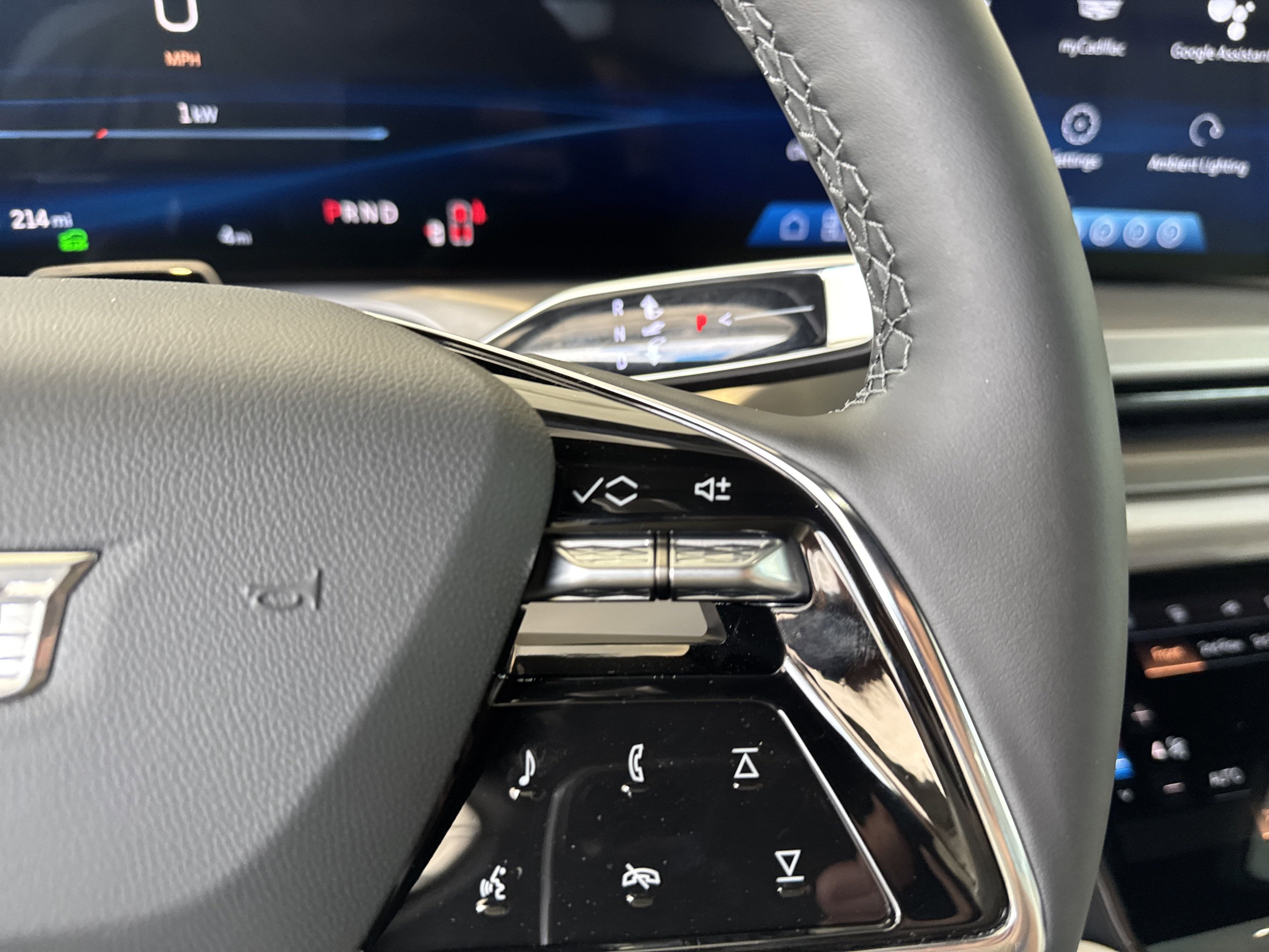 2026 Cadillac VISTIQ Sport