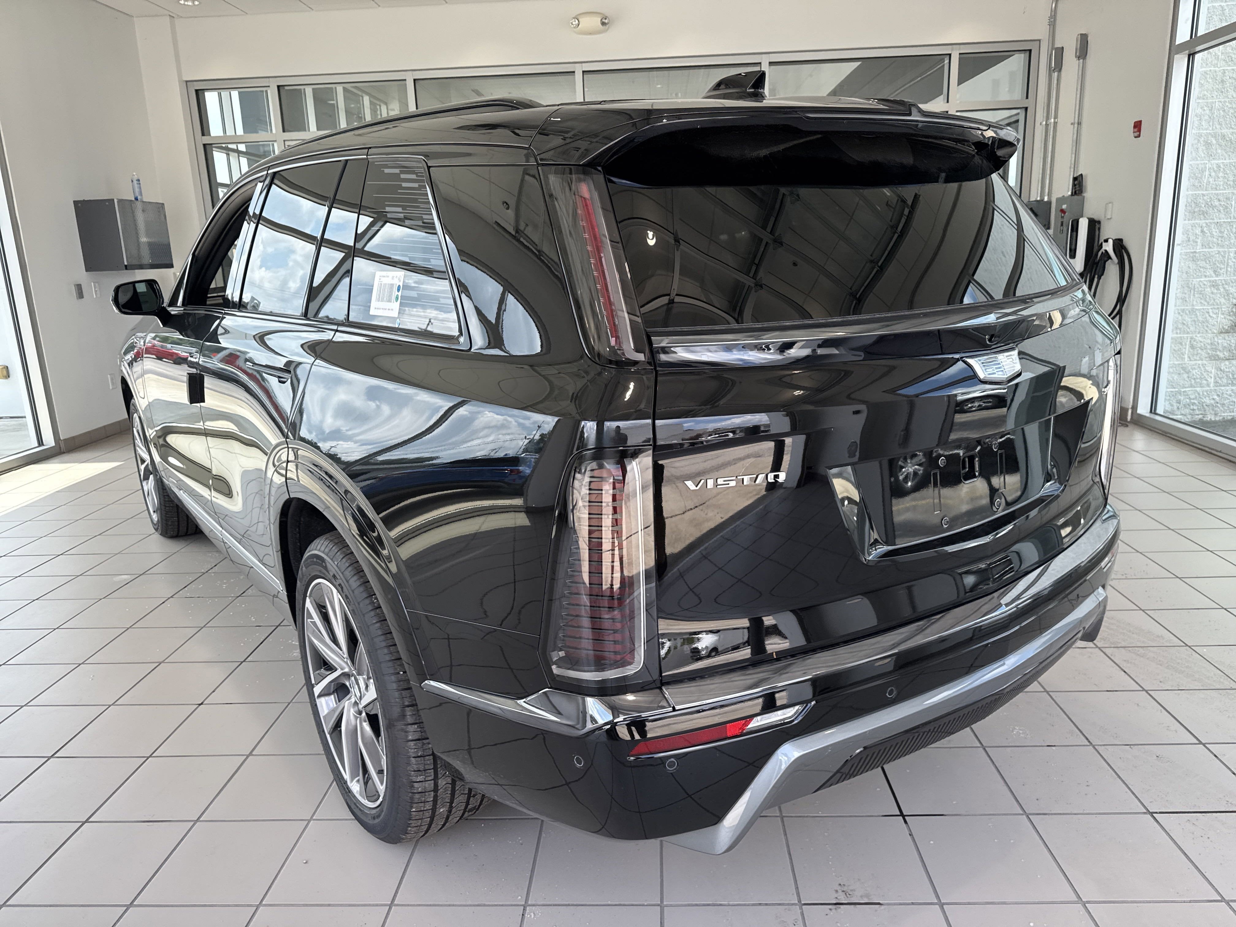 2026 Cadillac VISTIQ Sport