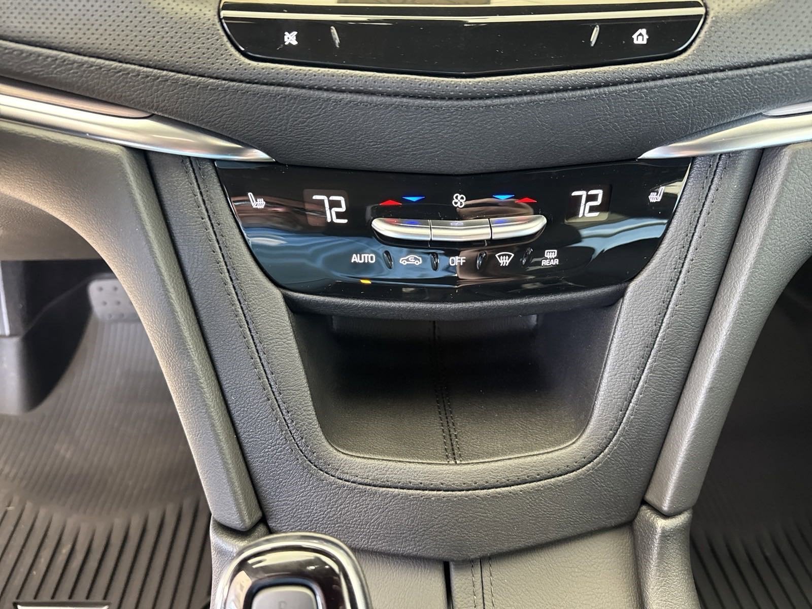 2025 Cadillac XT5 Luxury