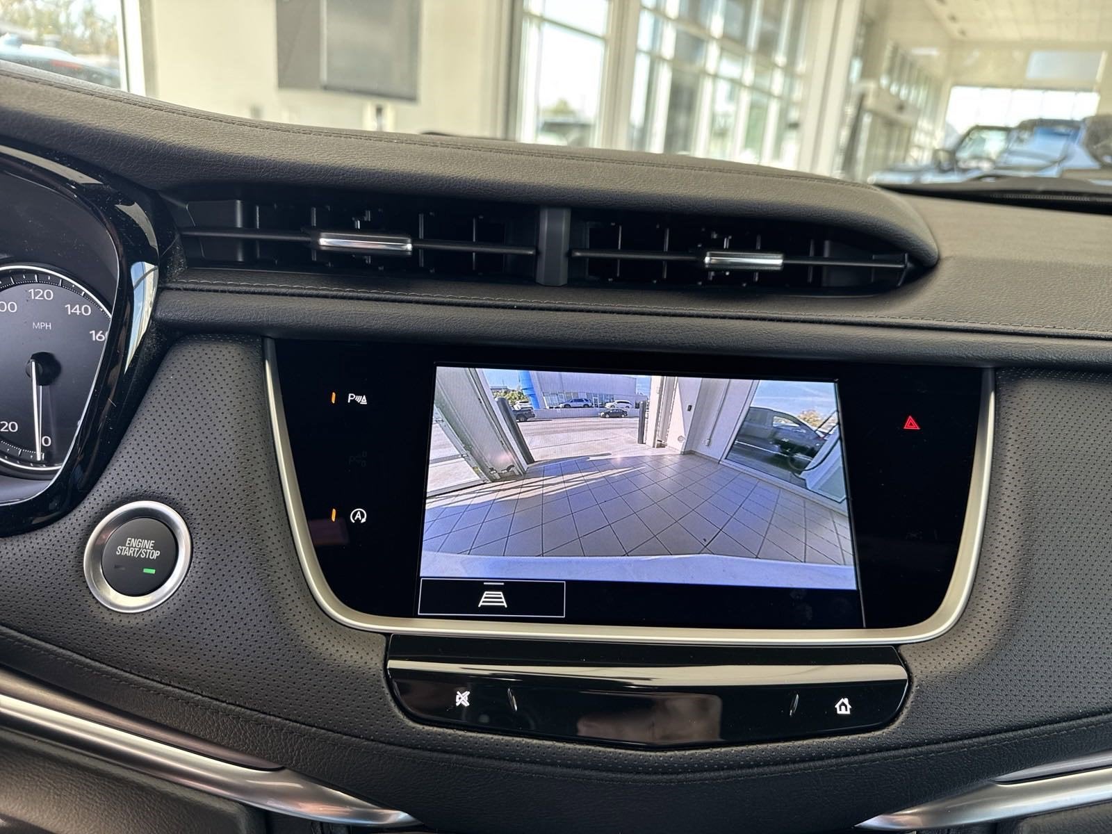 2025 Cadillac XT5 Luxury