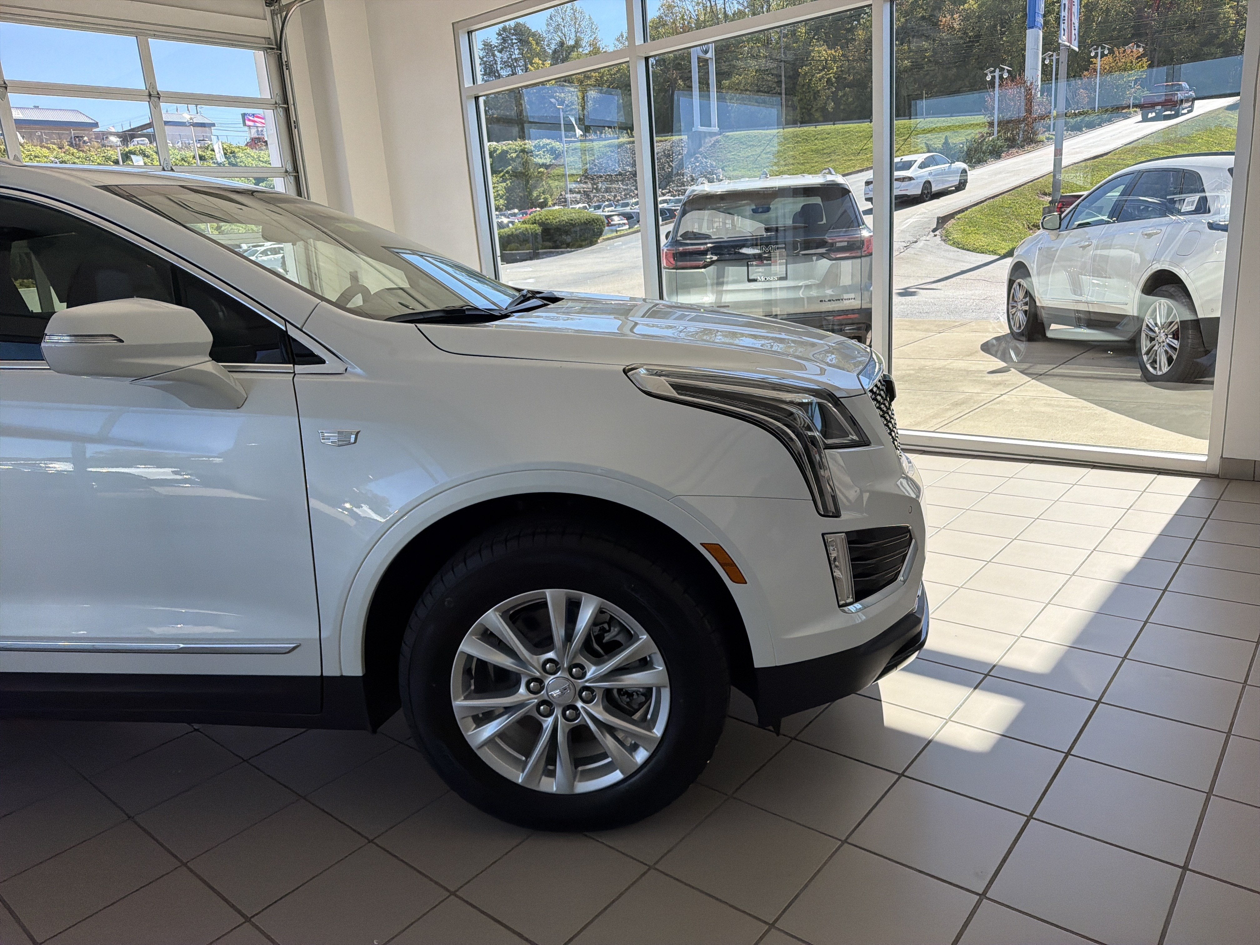 2026 Cadillac XT5 Luxury