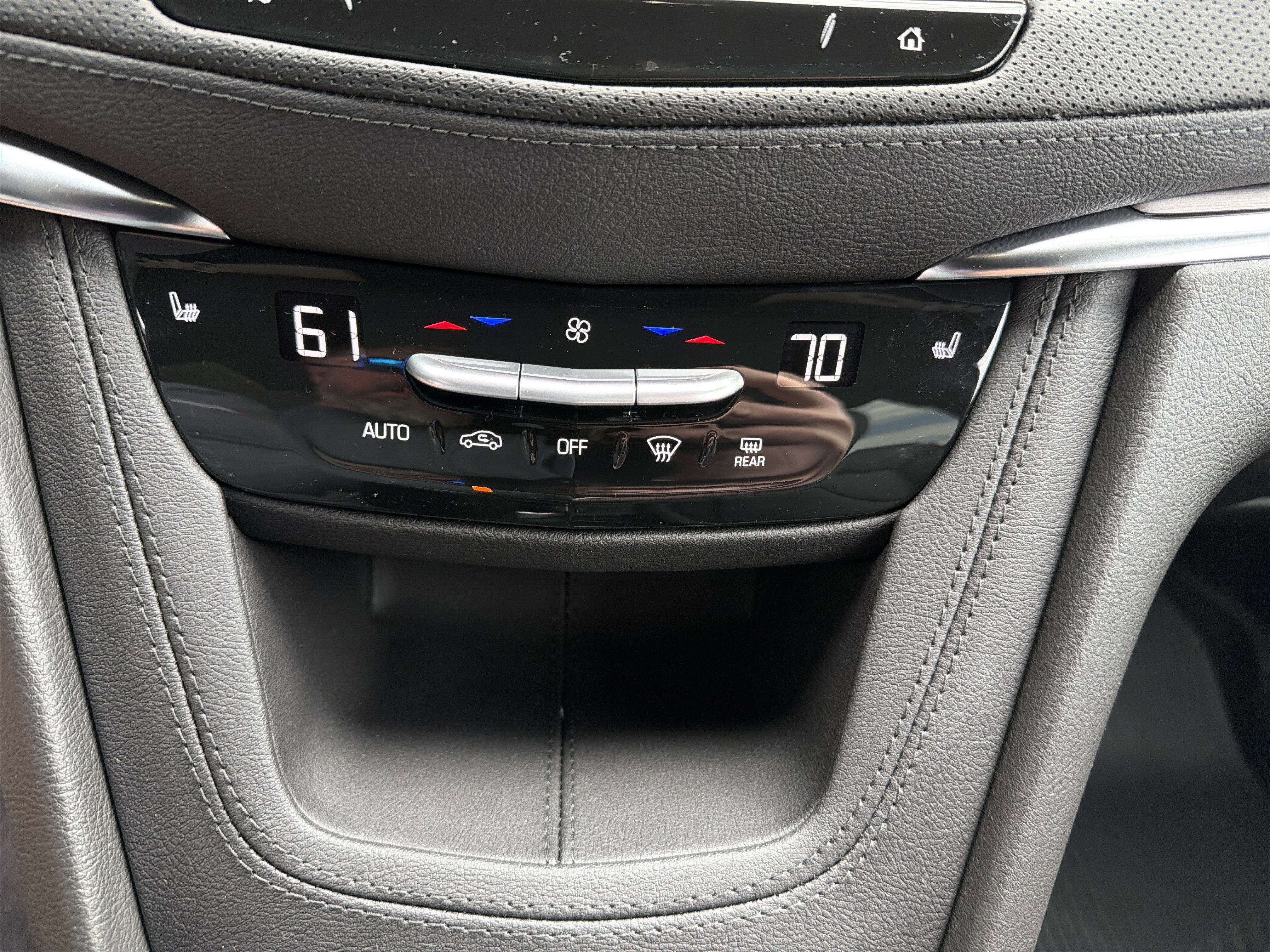 2026 Cadillac XT5 Luxury