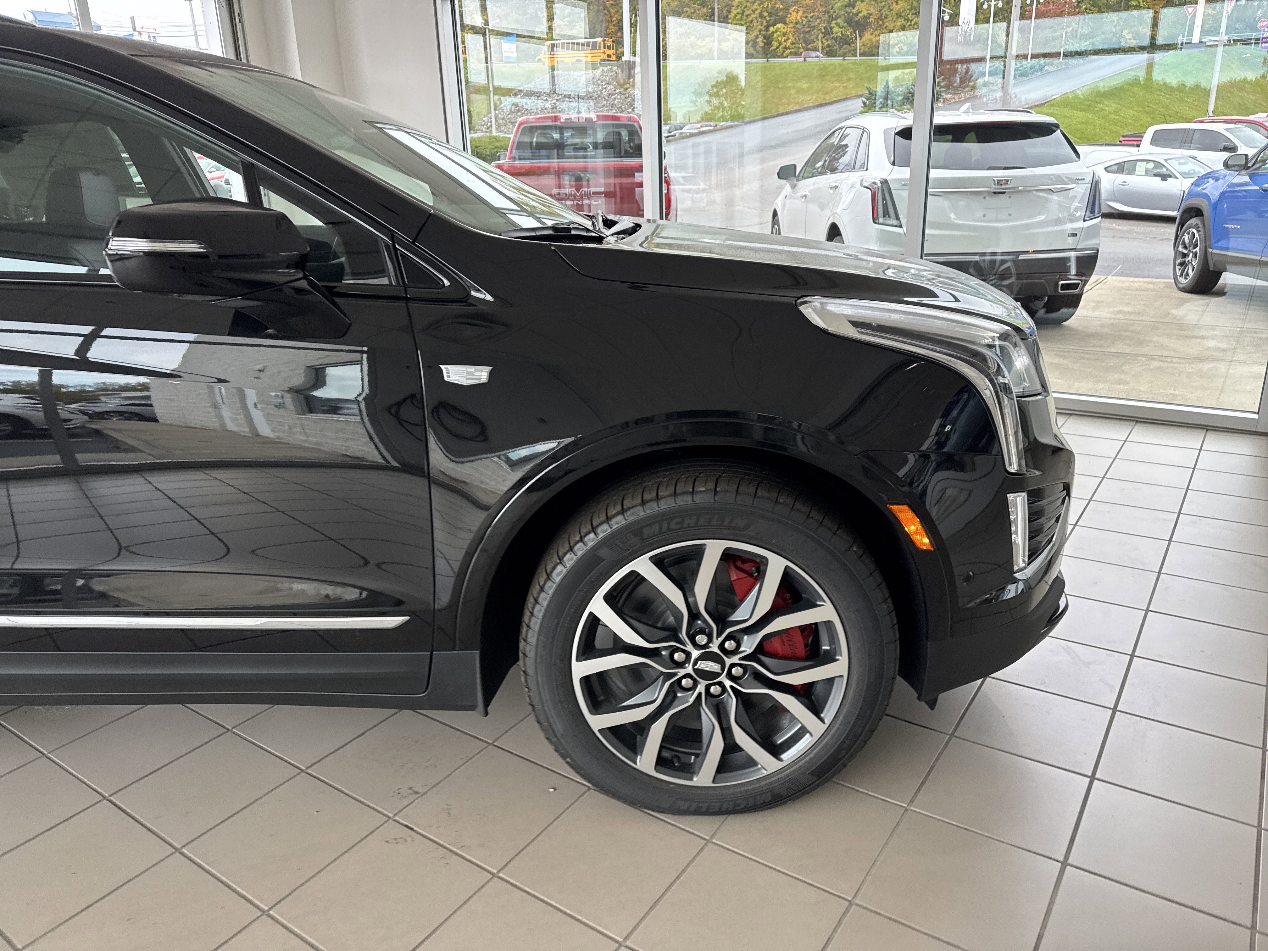 2025 Cadillac XT5 Sport