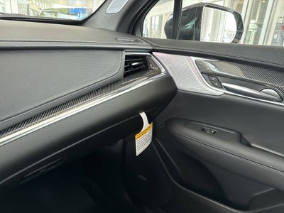 2025 Cadillac XT5 Sport