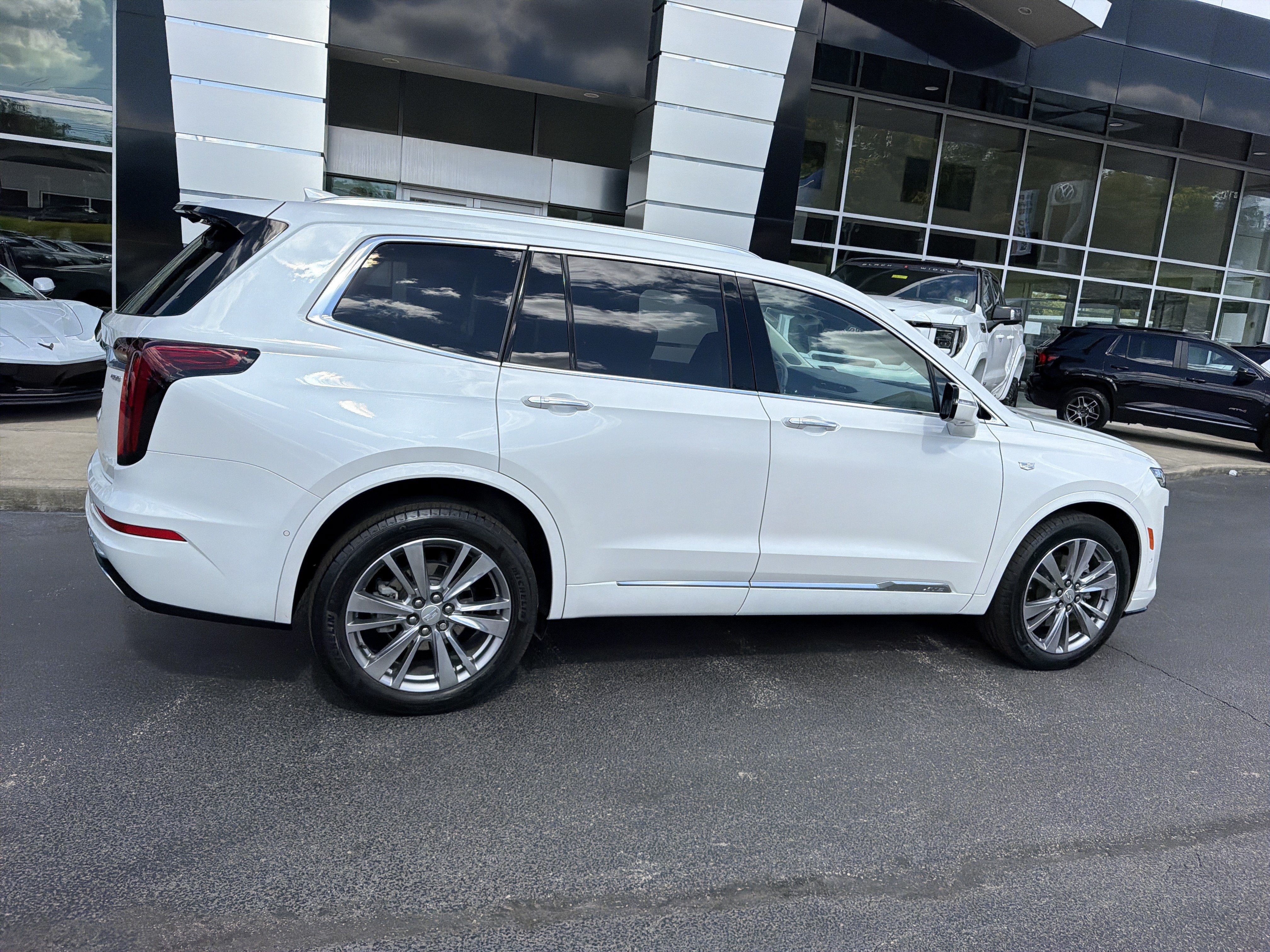 2024 Cadillac XT6 Premium Luxury