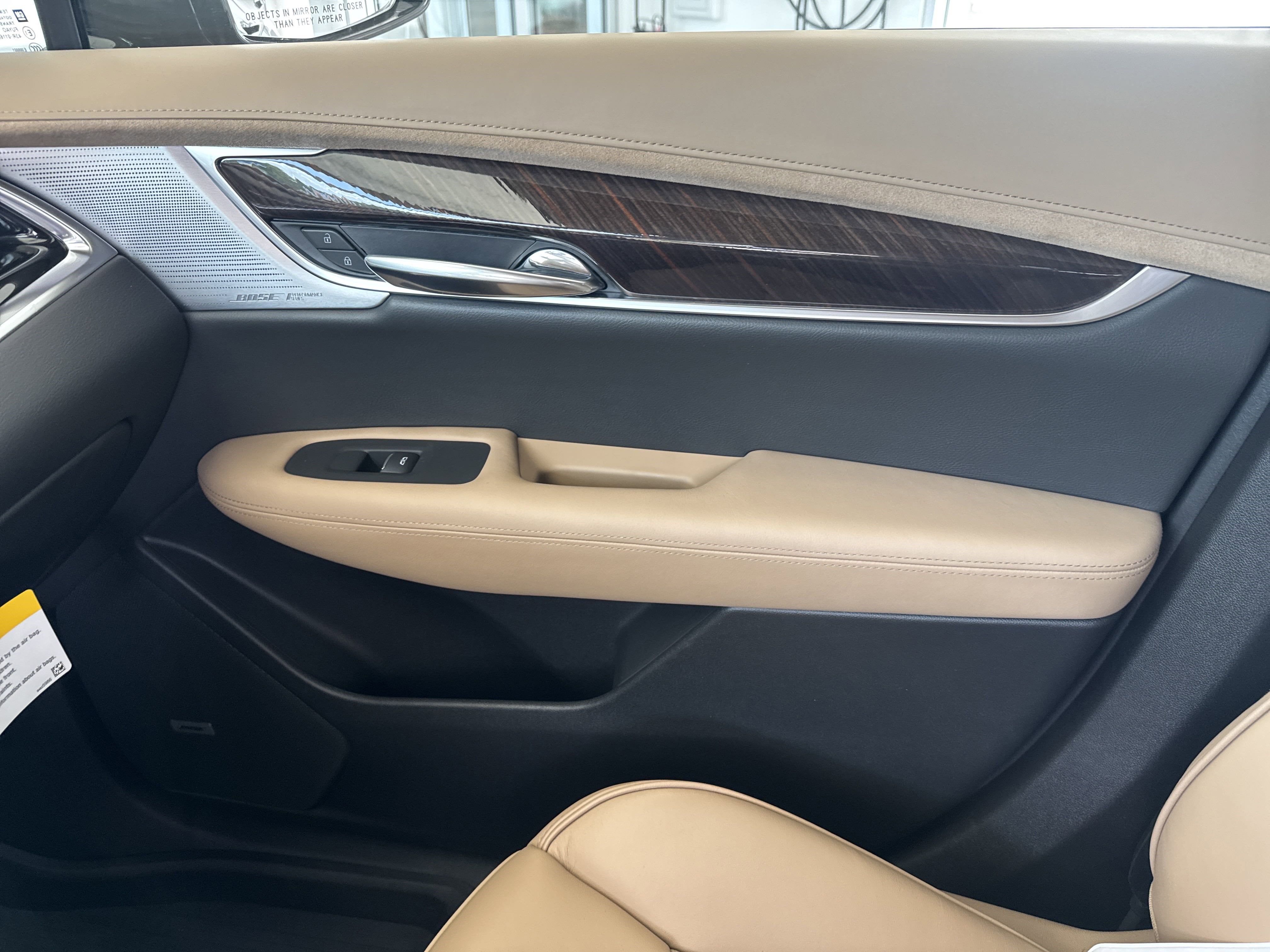 2025 Cadillac XT6 Sport