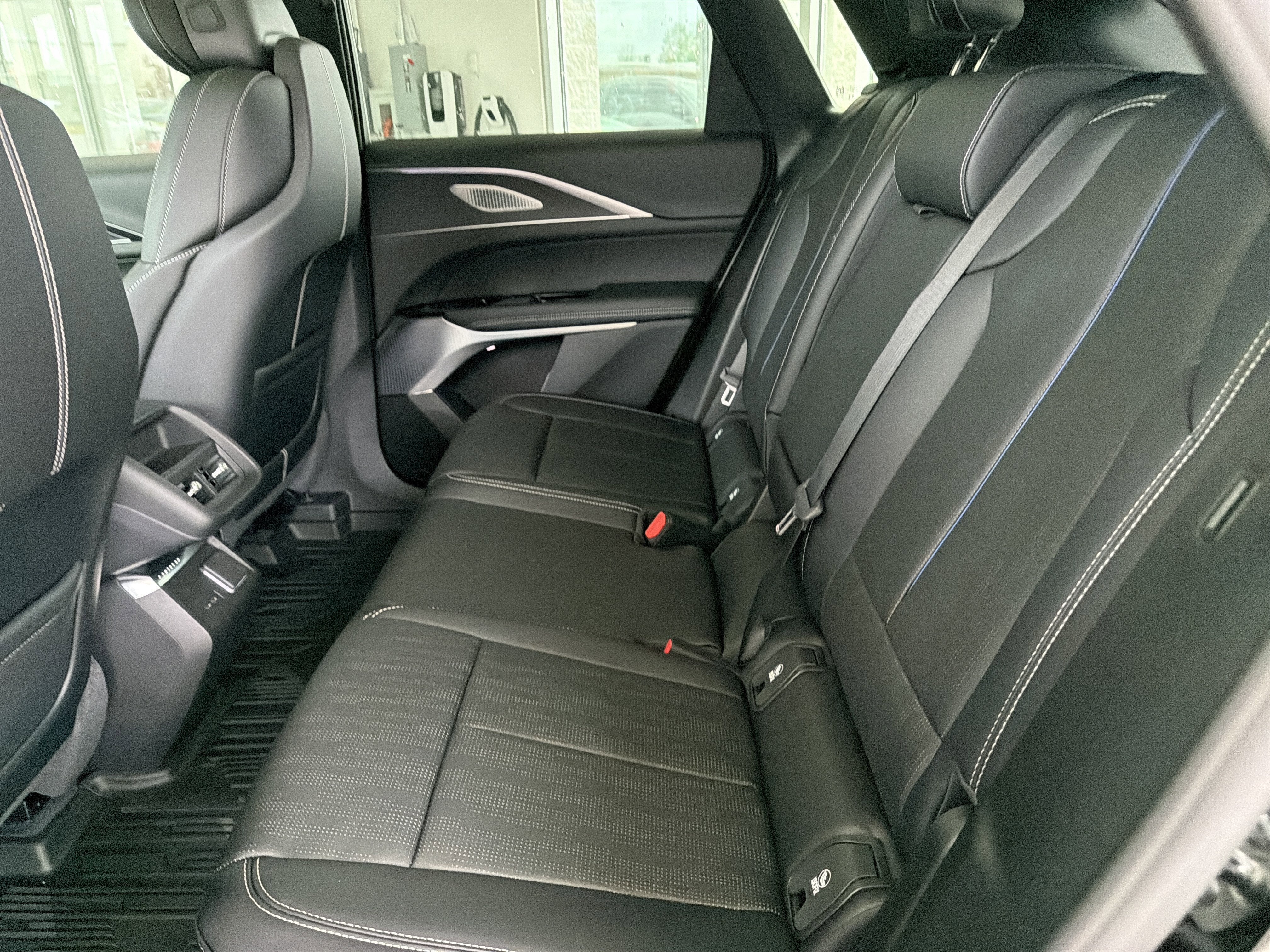 2026 Cadillac LYRIQ Premium Sport