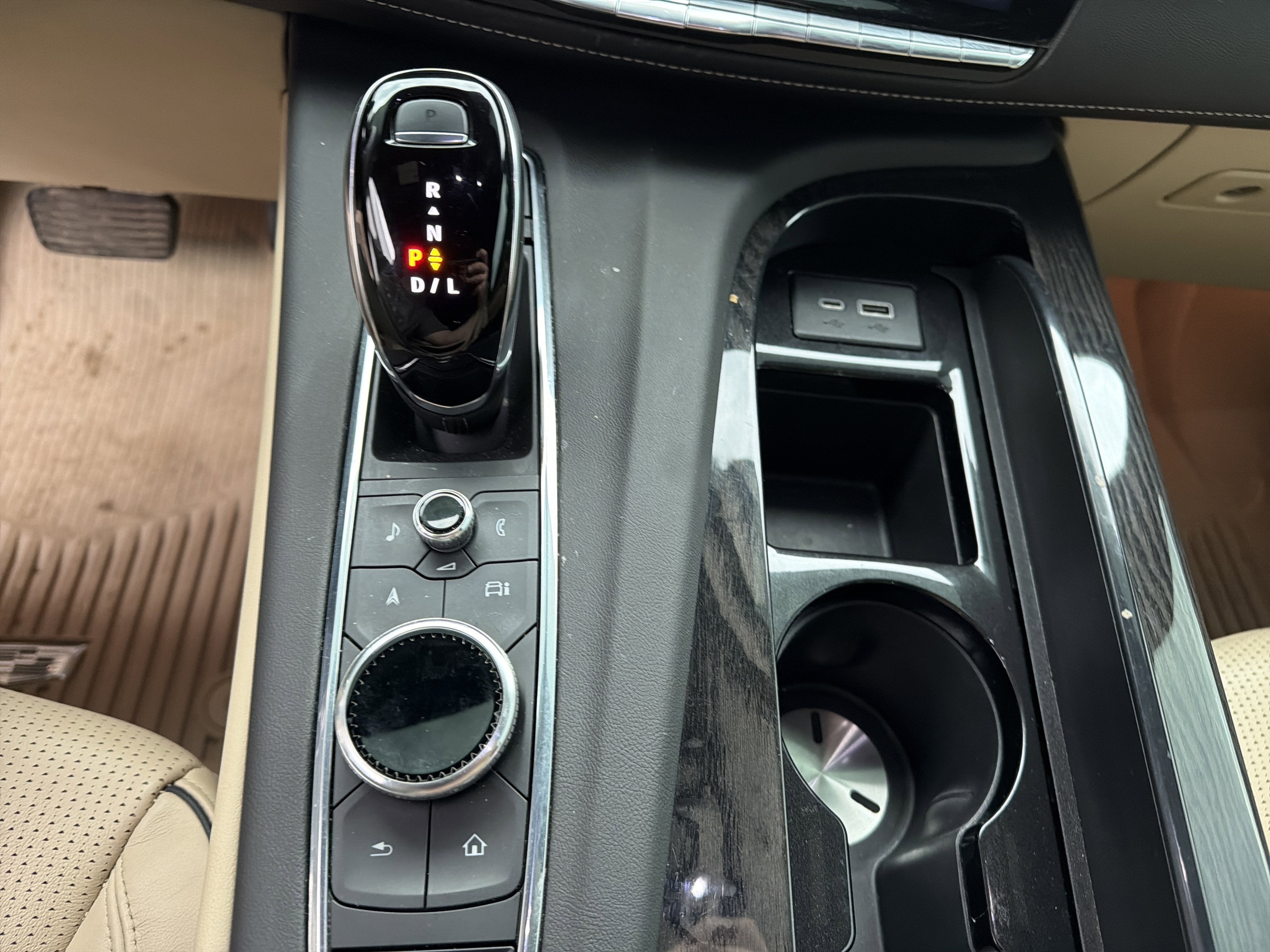 2024 Cadillac Escalade Premium Luxury