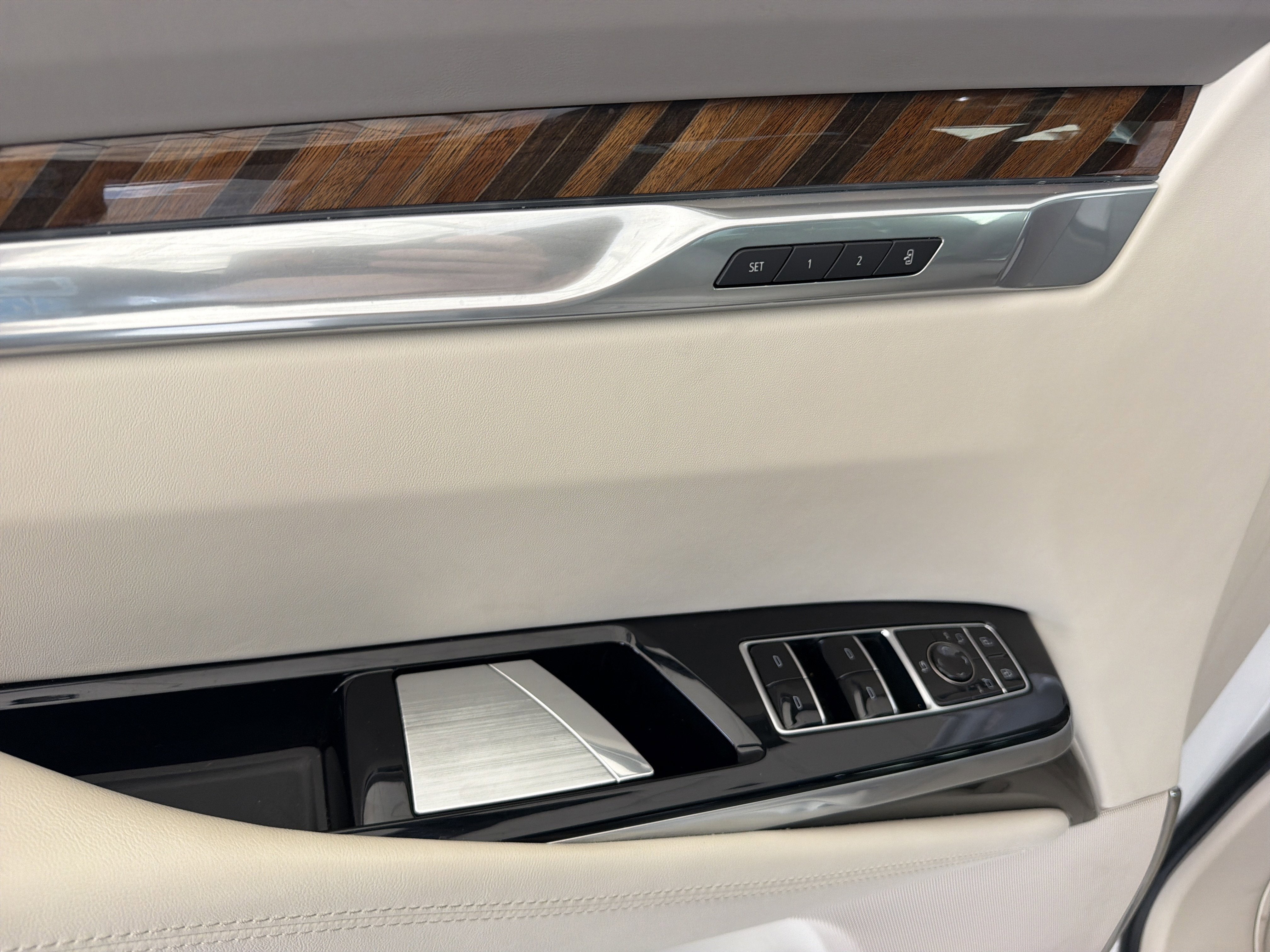 2025 Cadillac Escalade ESV Sport Platinum