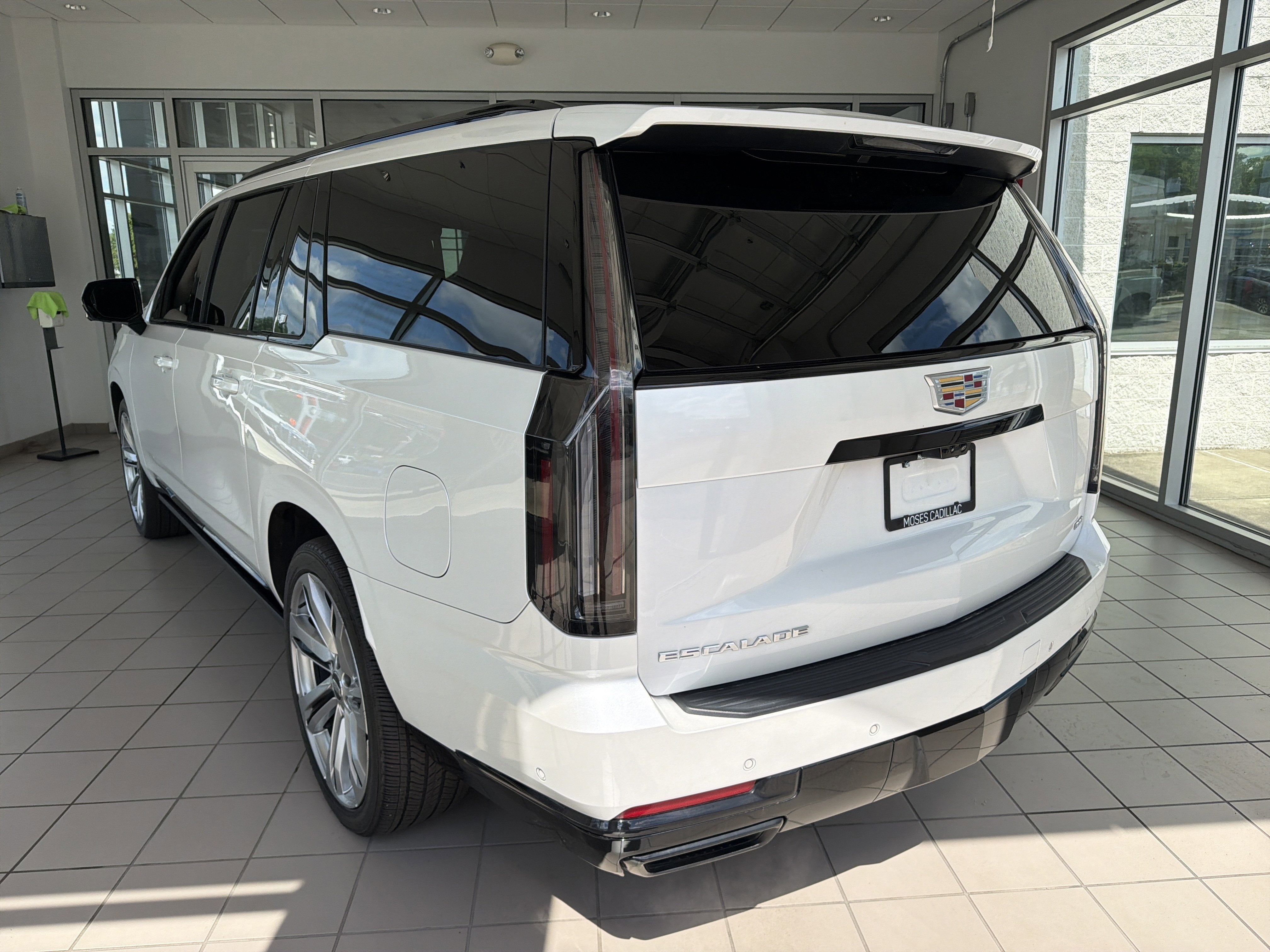 2025 Cadillac Escalade ESV Sport Platinum