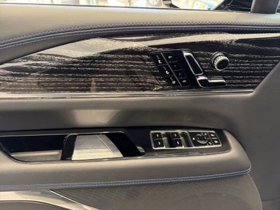 2025 Cadillac ESCALADE IQ Sport 1