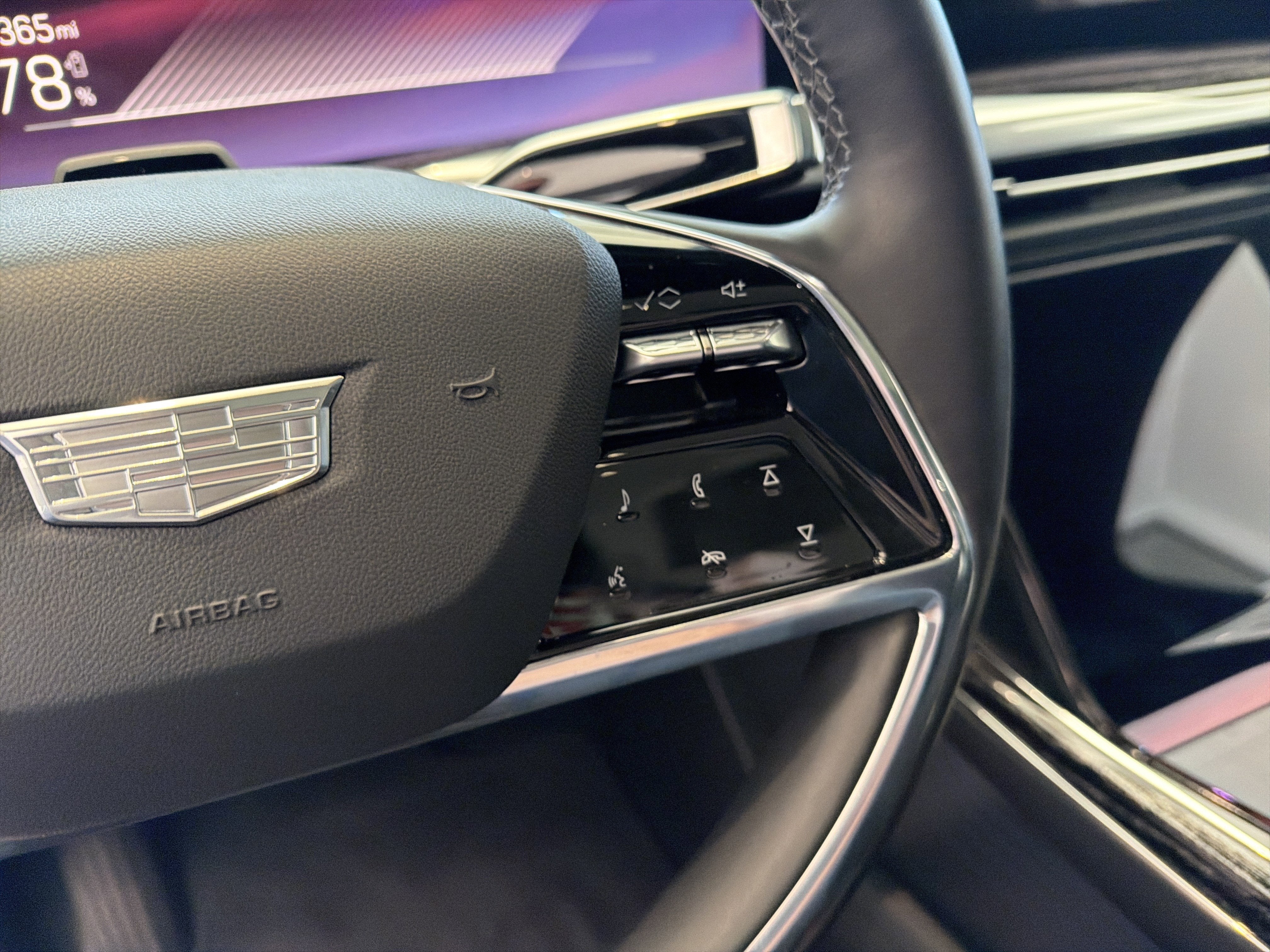 2025 Cadillac ESCALADE IQ Sport 1