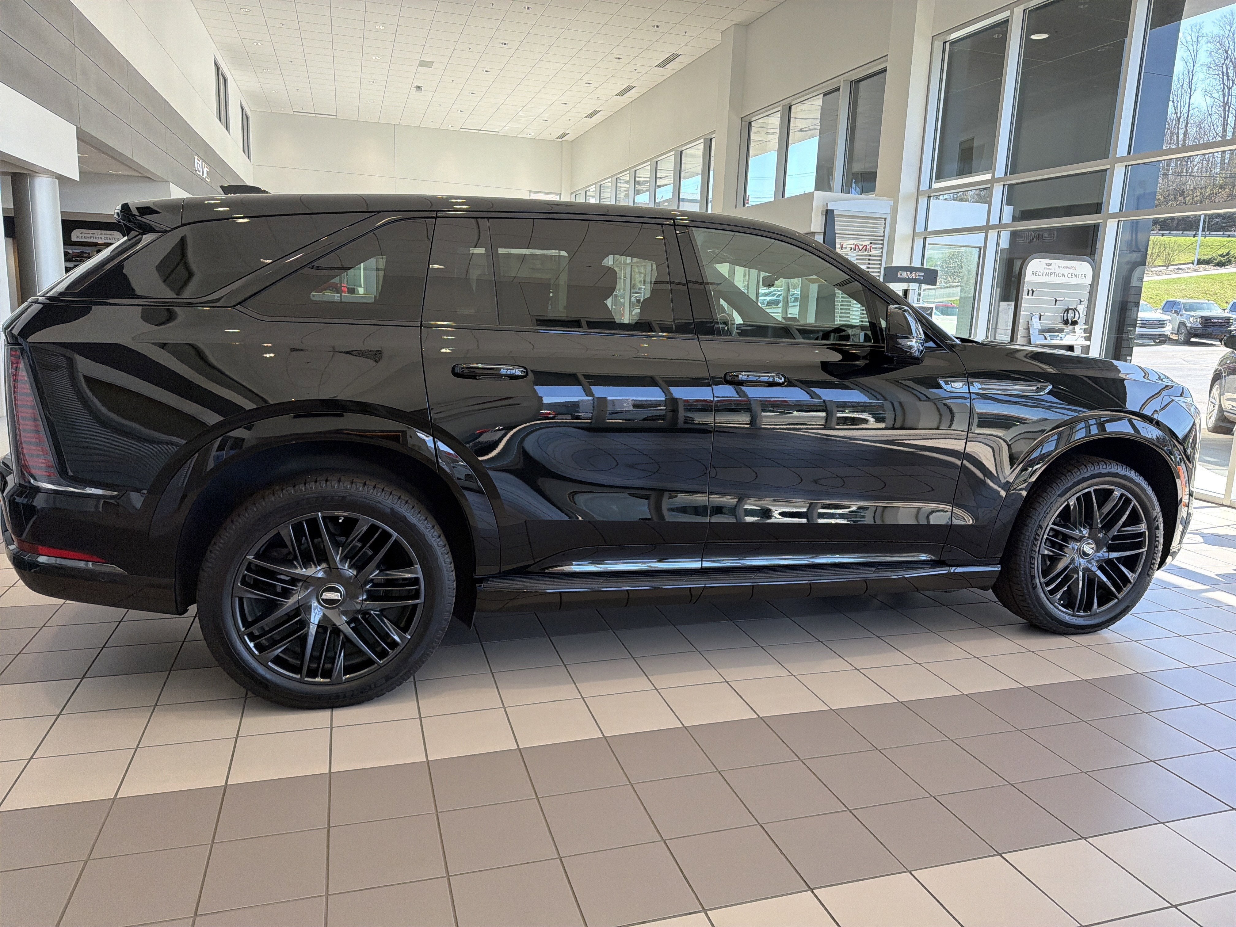 2025 Cadillac ESCALADE IQ Sport 1