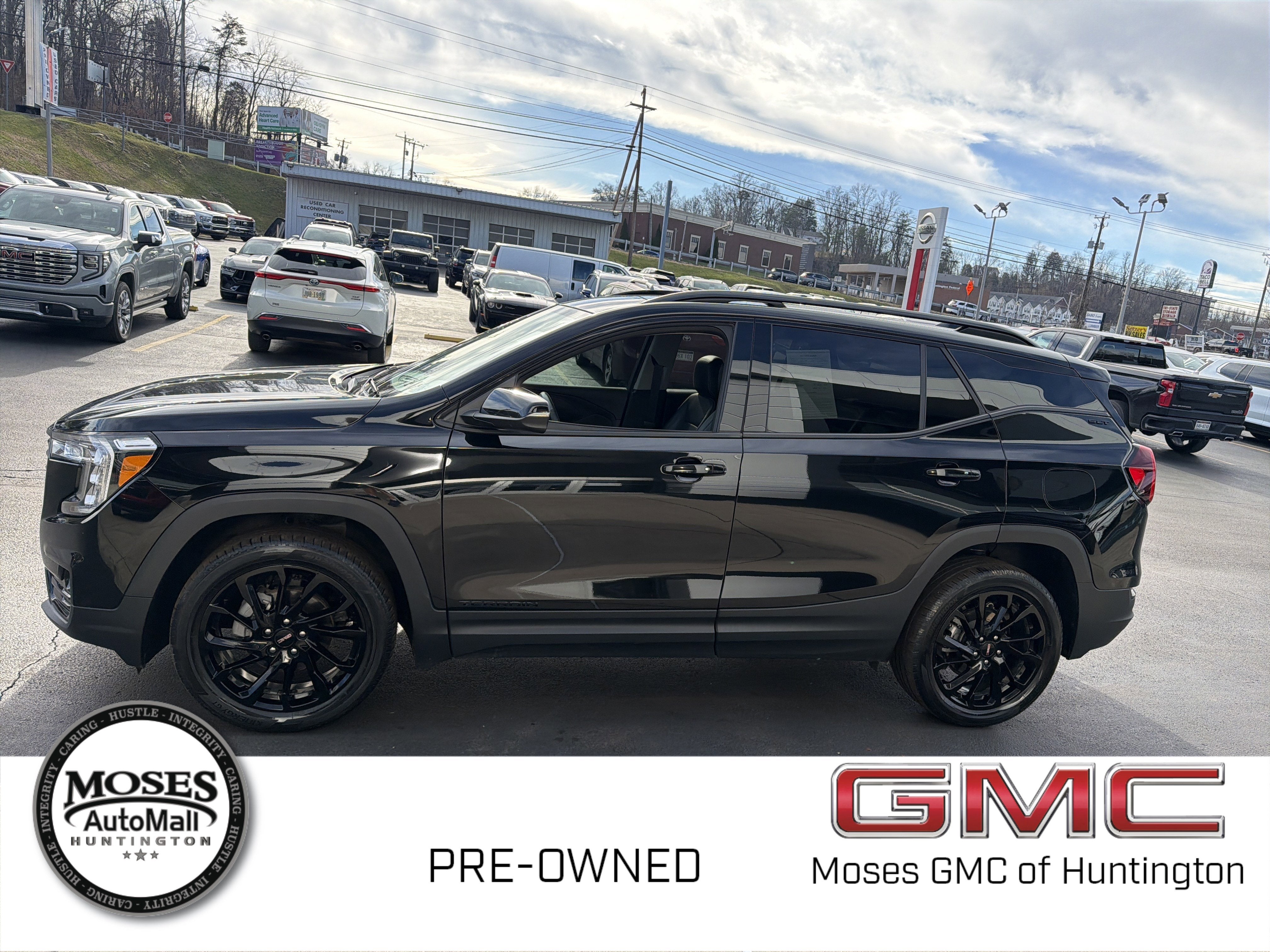 2023 GMC Terrain SLT