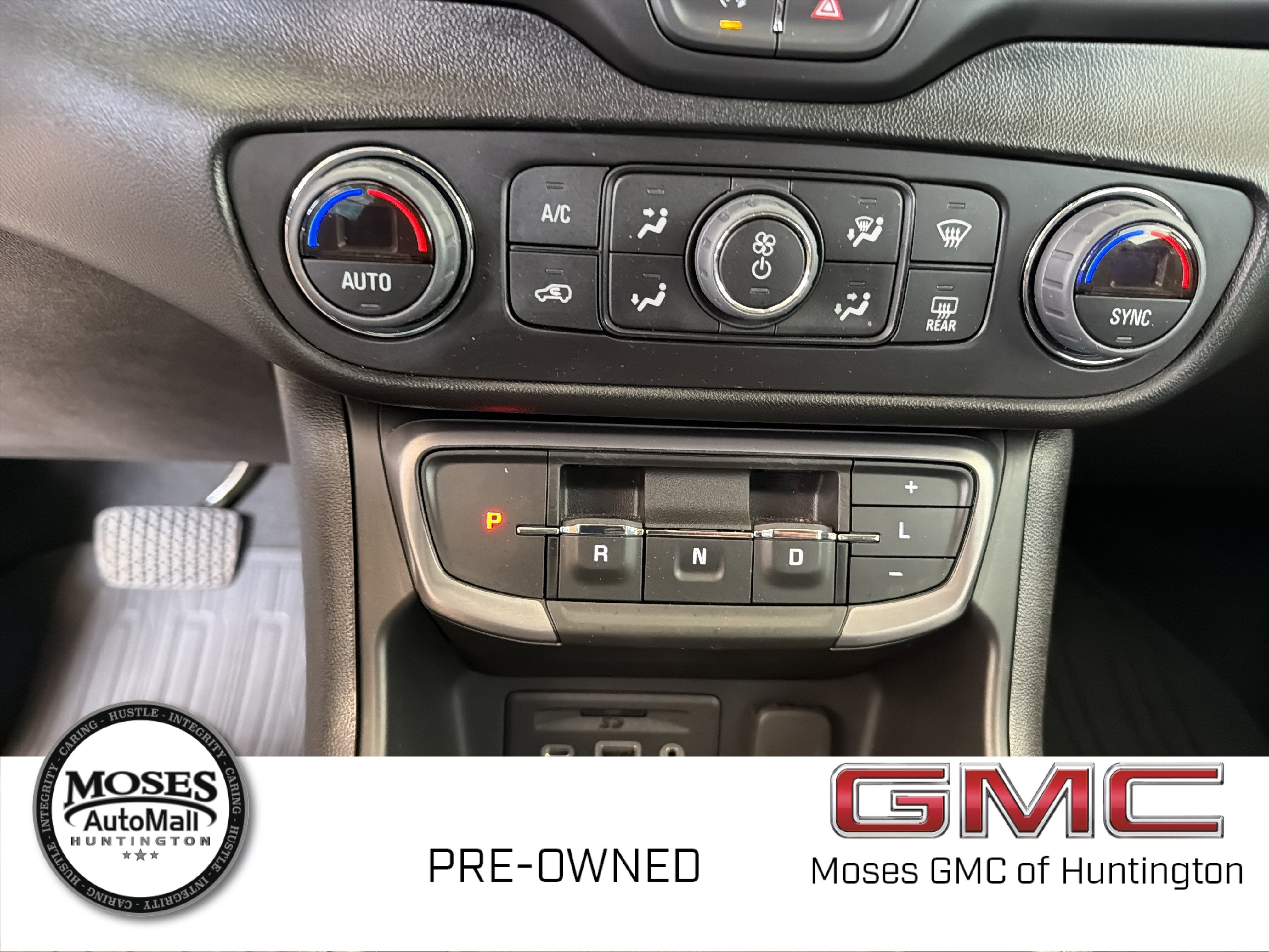 2023 GMC Terrain AT4