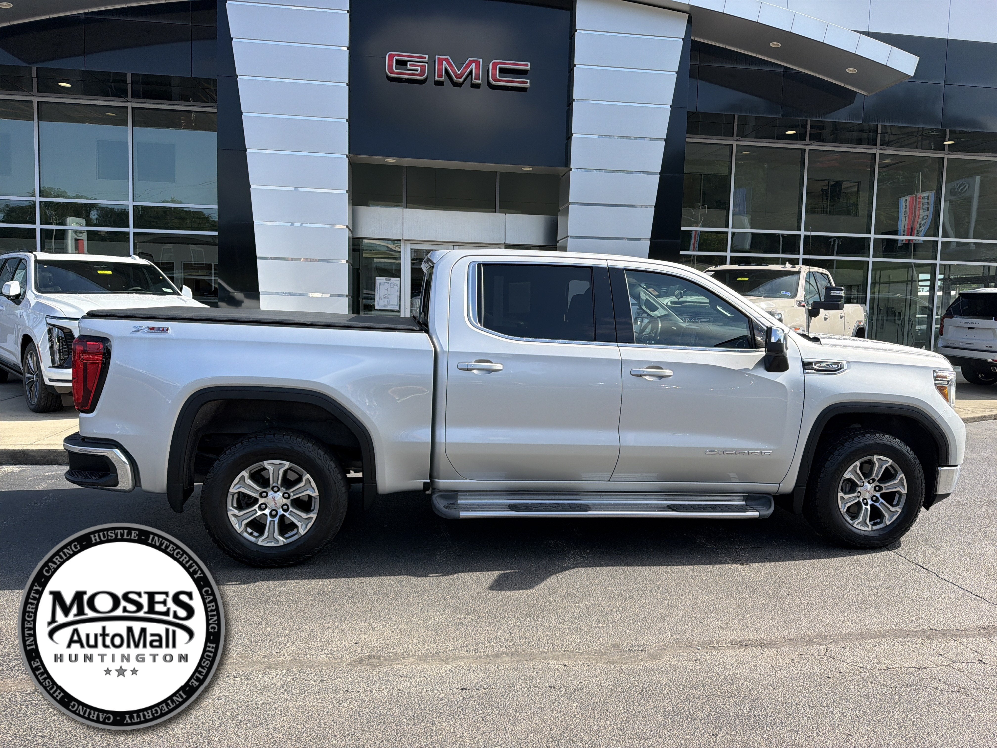 2020 GMC Sierra 1500 SLE