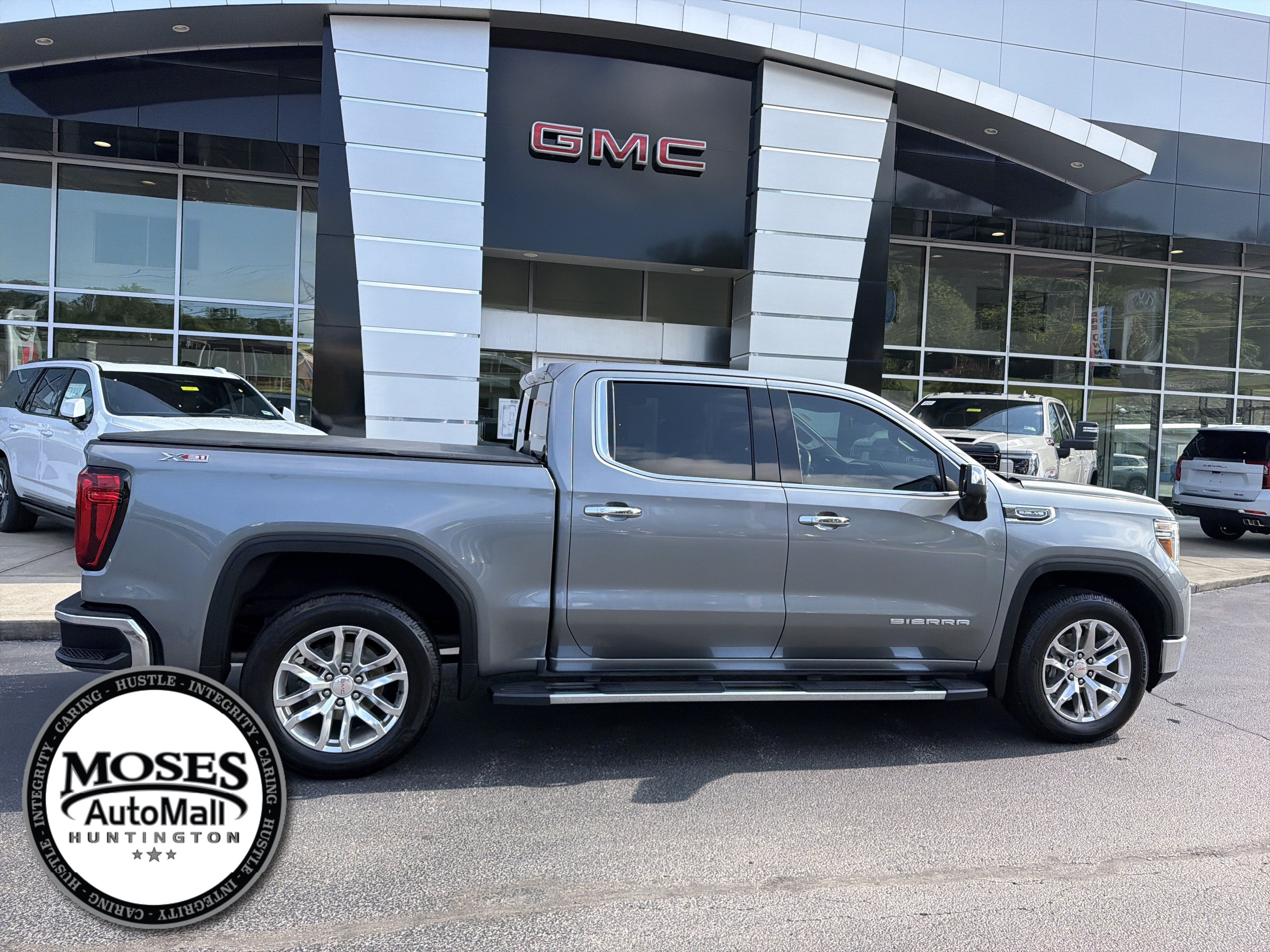 2021 GMC Sierra 1500 SLT