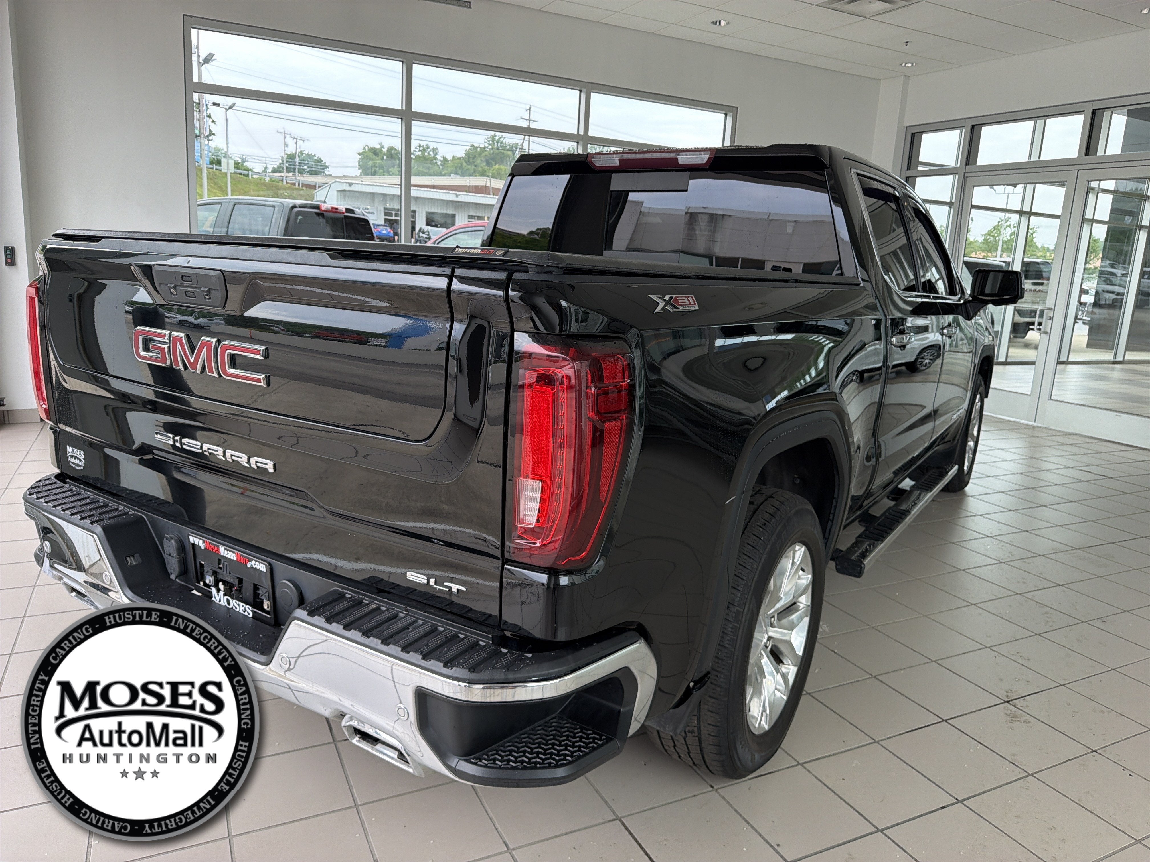 2021 GMC Sierra 1500 SLT