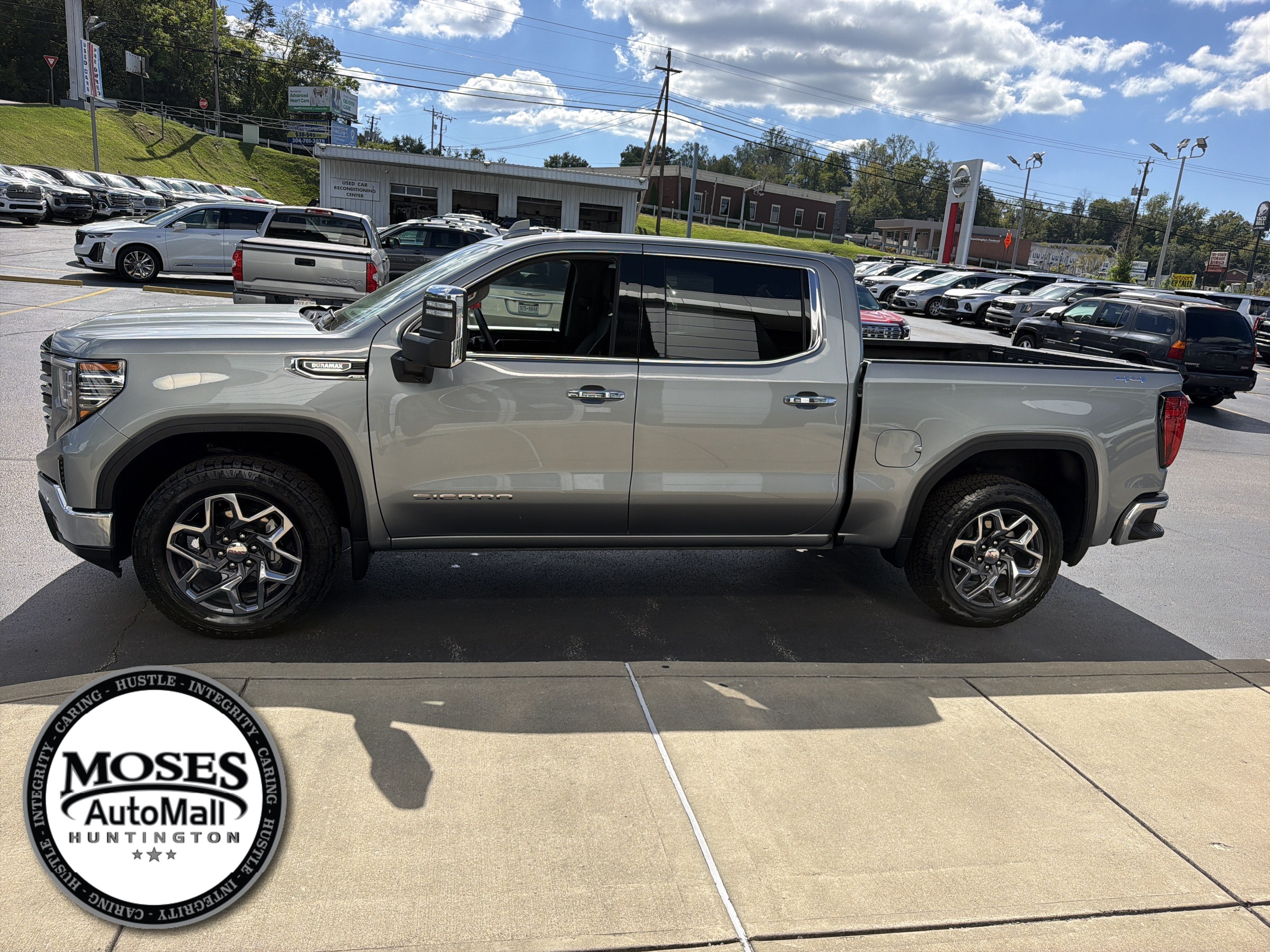 2025 GMC Sierra 1500 SLT