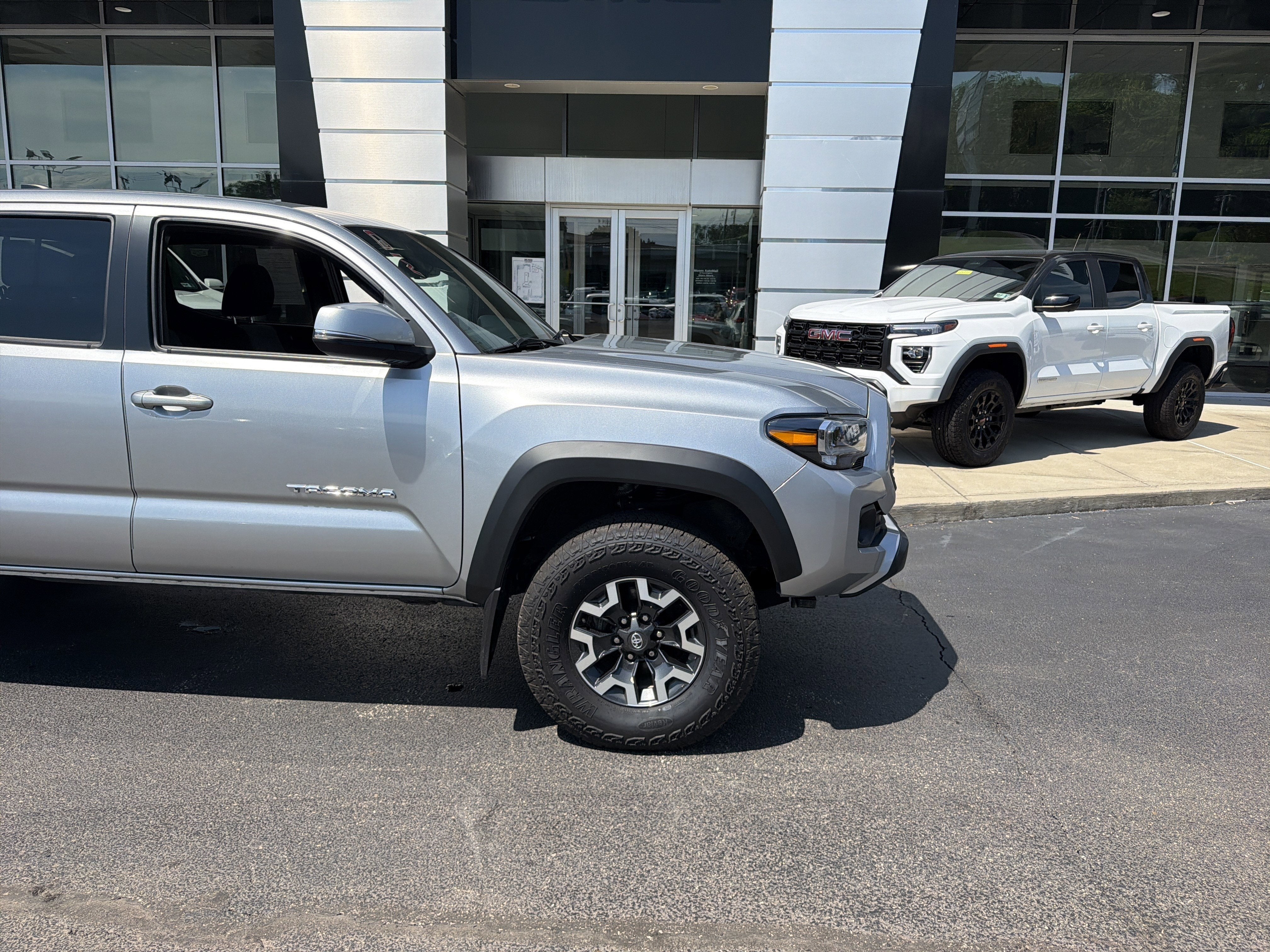 2023 Toyota Tacoma 4WD SR