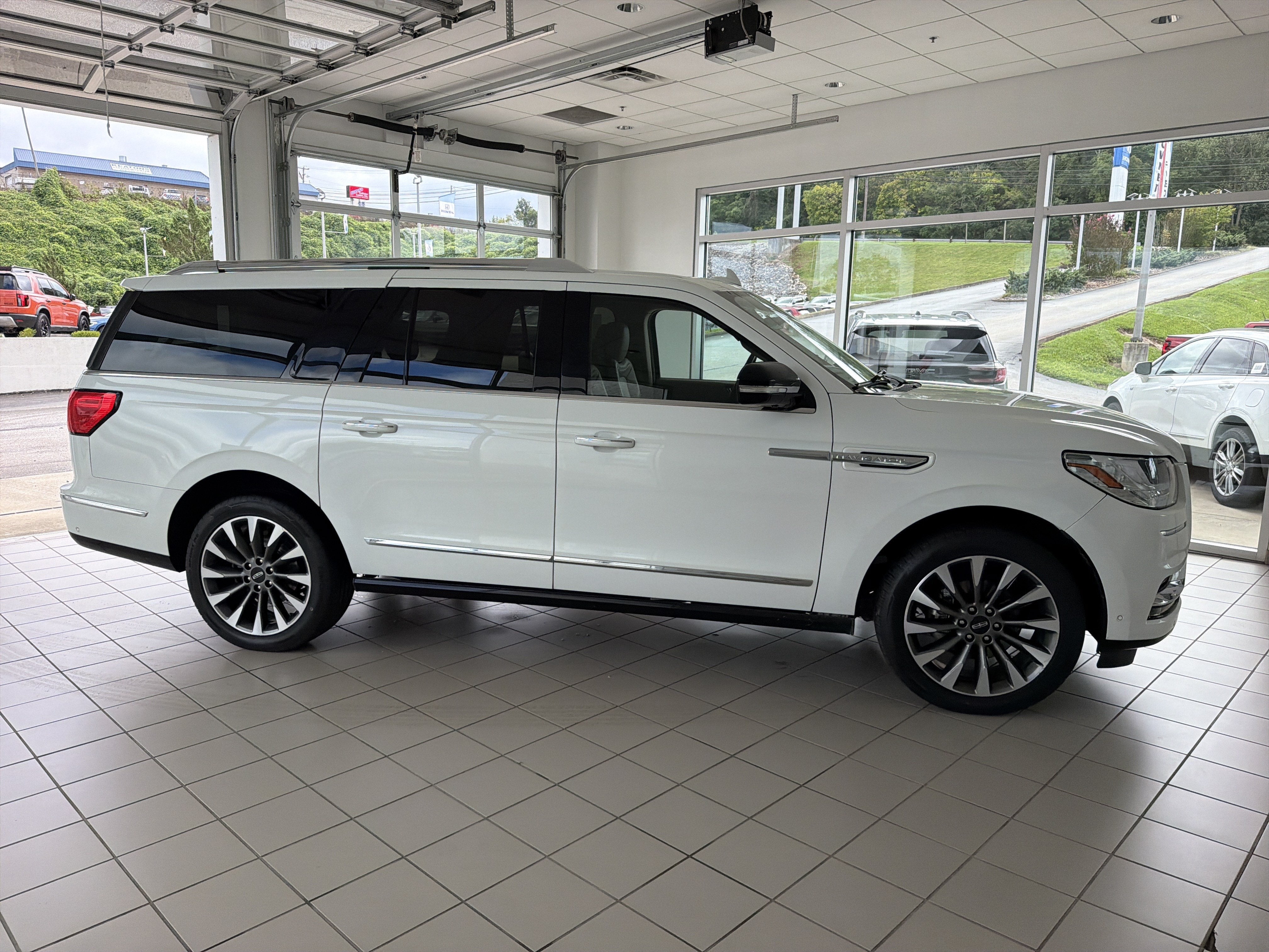 2021 Lincoln Navigator L Reserve