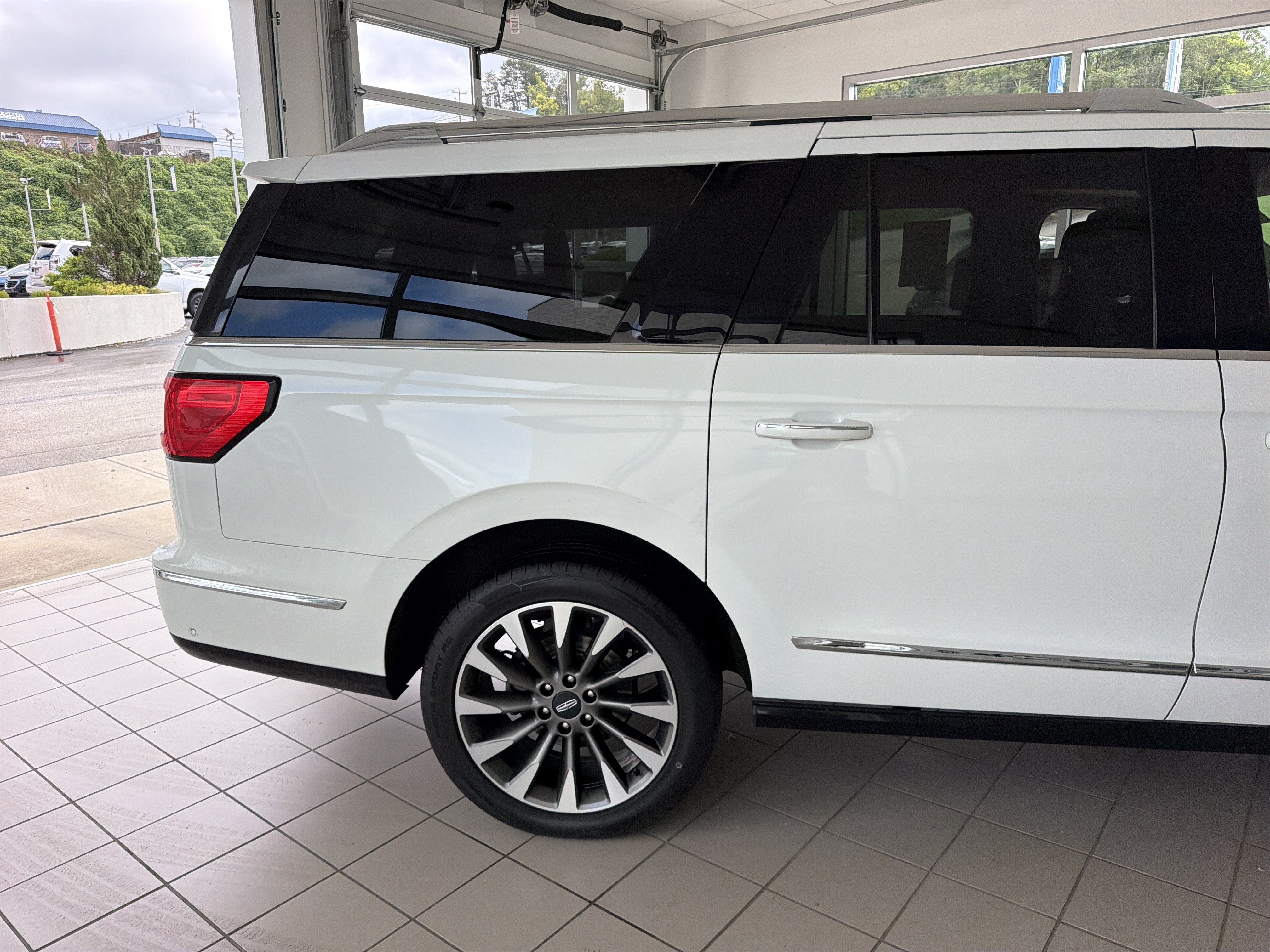 2021 Lincoln Navigator L Reserve