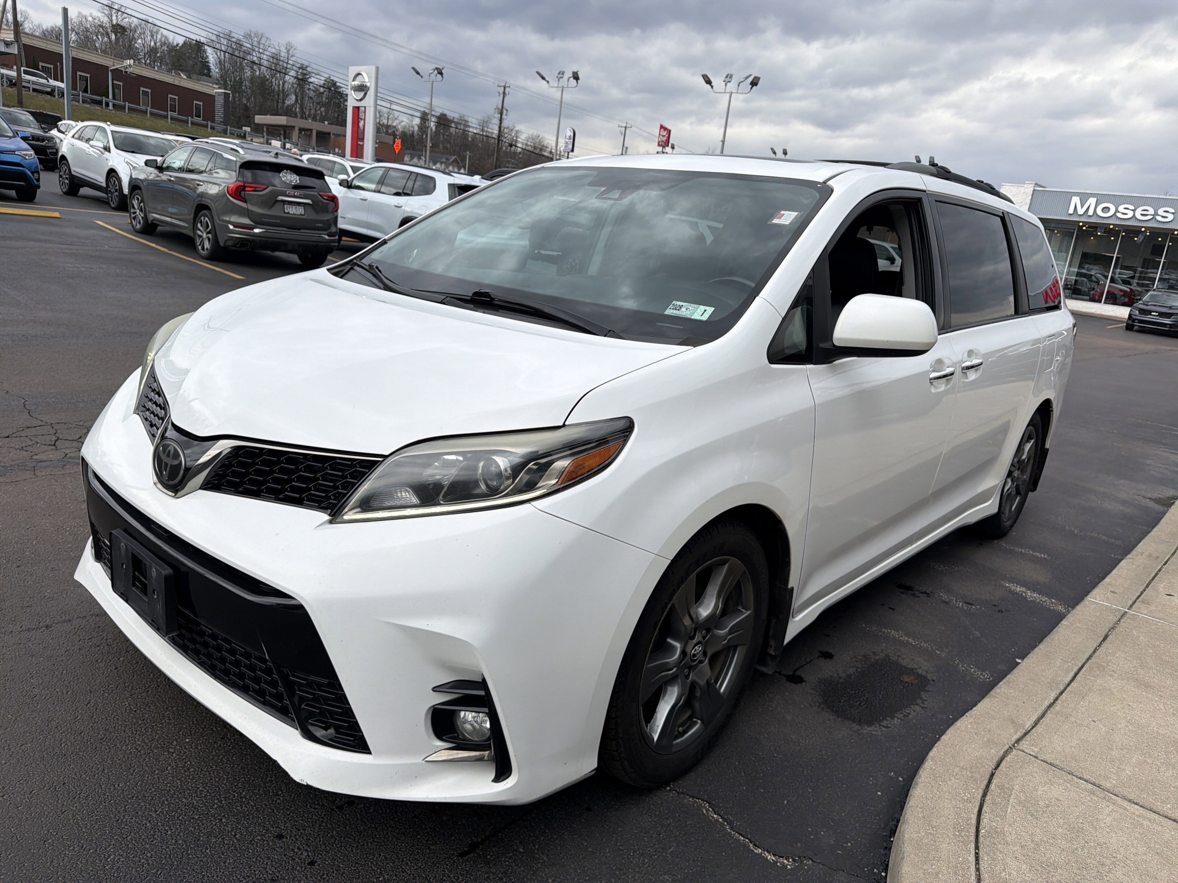 2018 Toyota Sienna SE