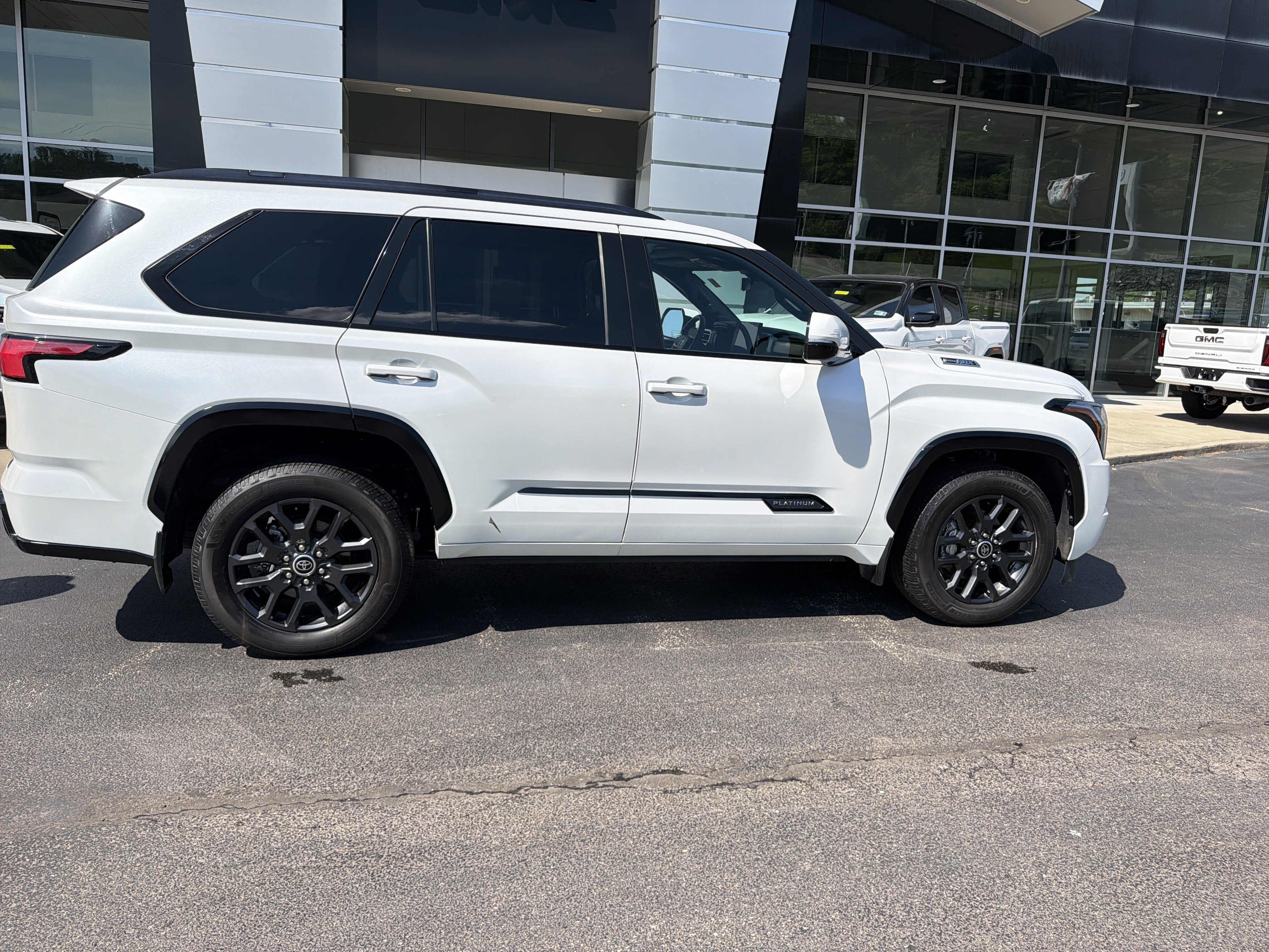 2023 Toyota Sequoia SR5