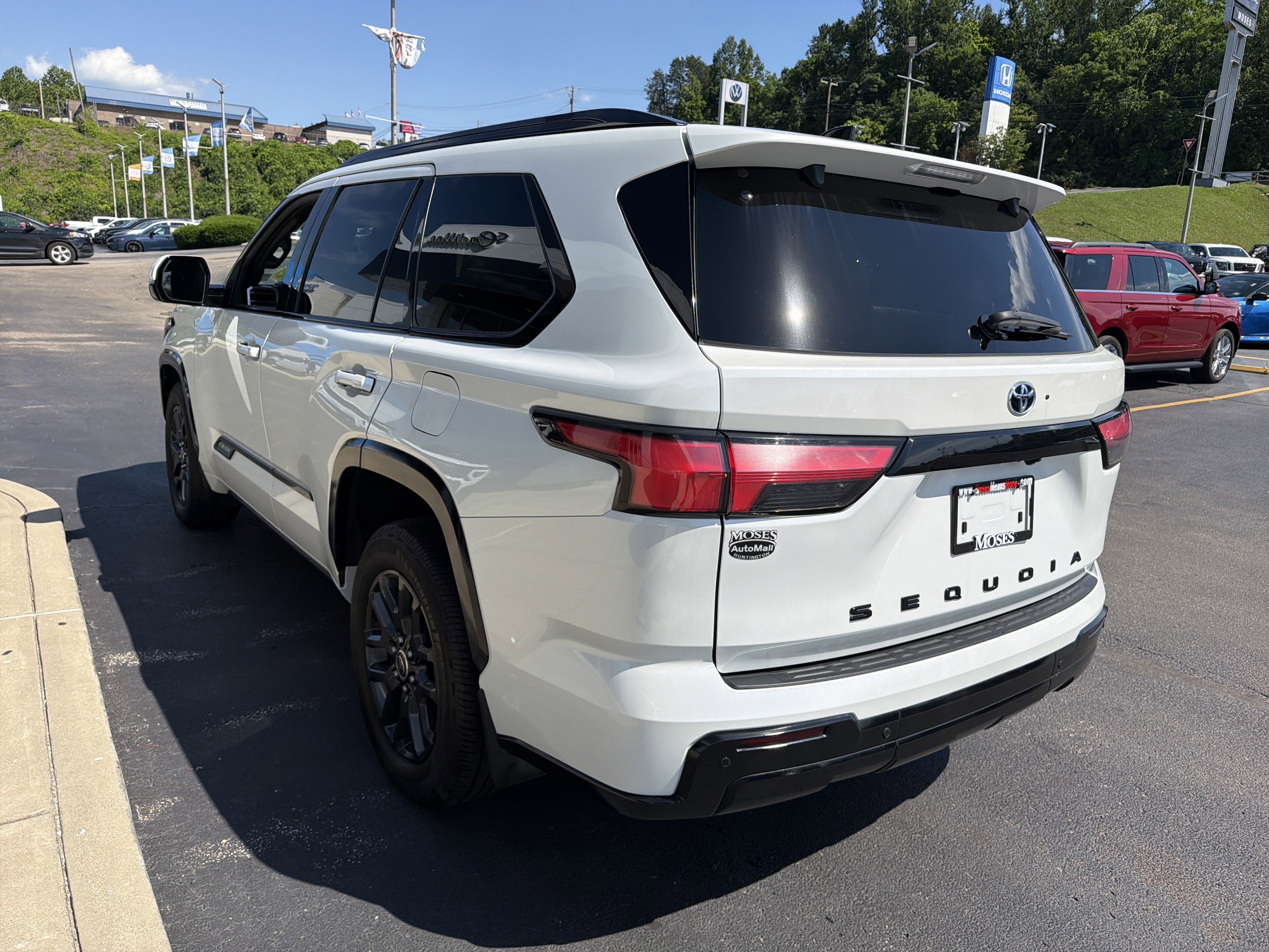 2023 Toyota Sequoia SR5