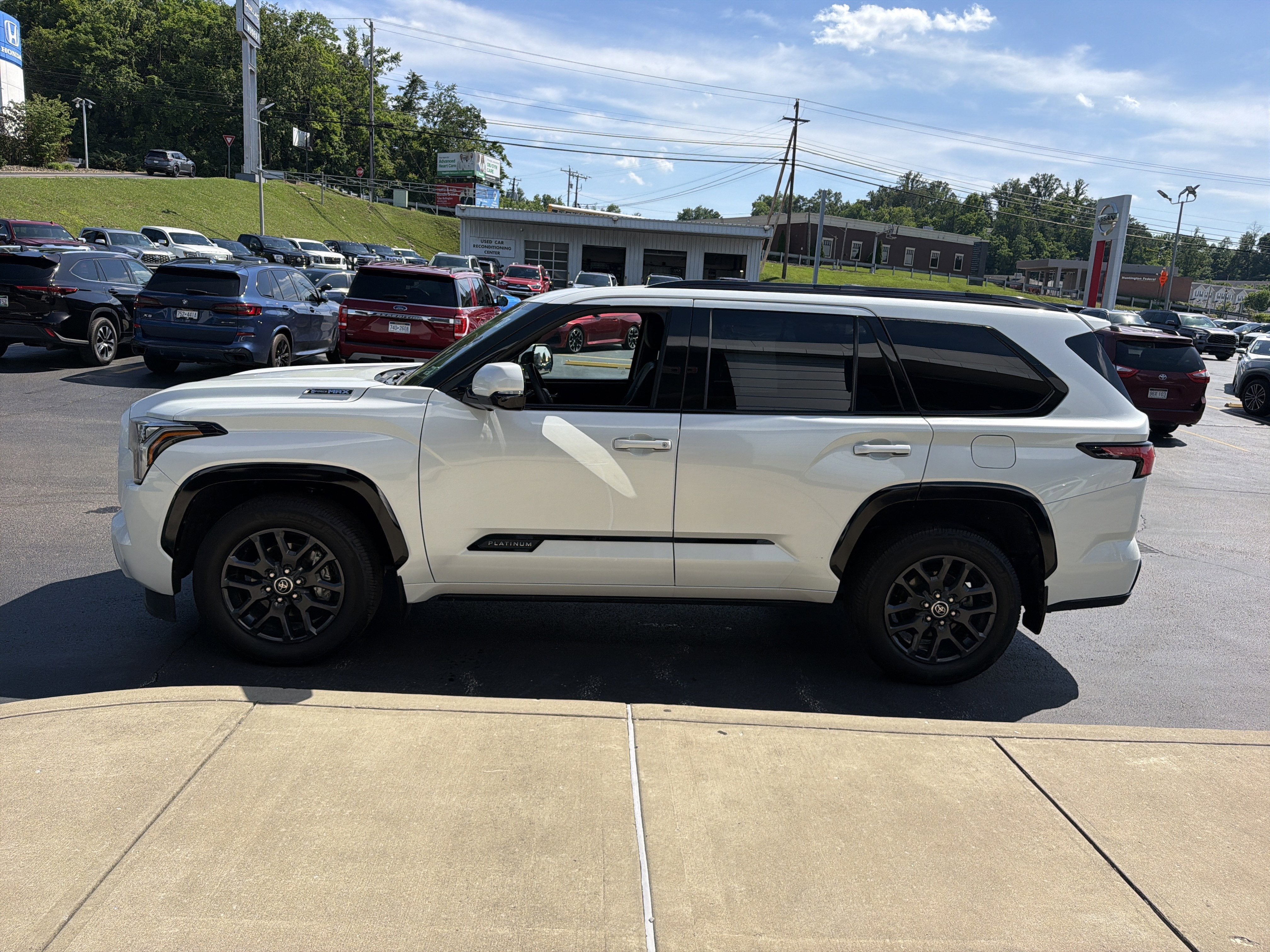 2023 Toyota Sequoia SR5