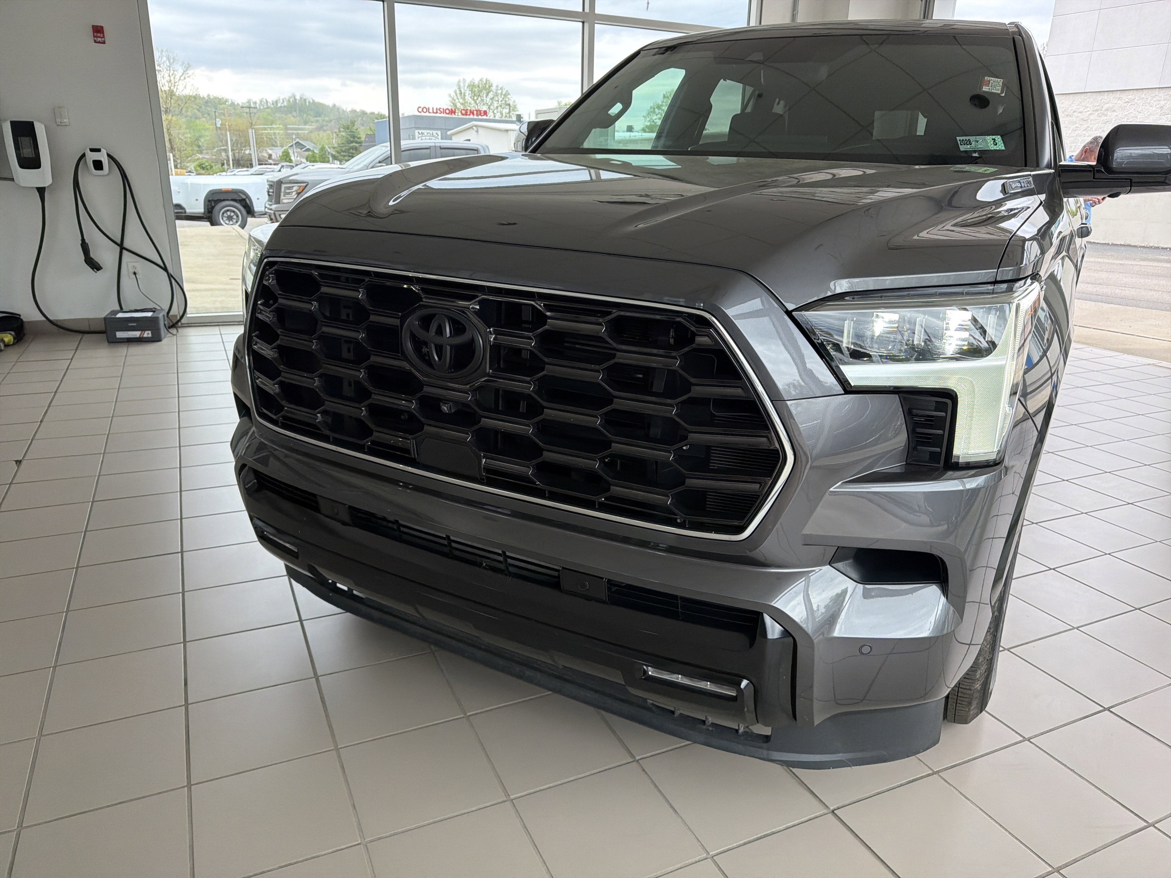 2024 Toyota Sequoia SR5
