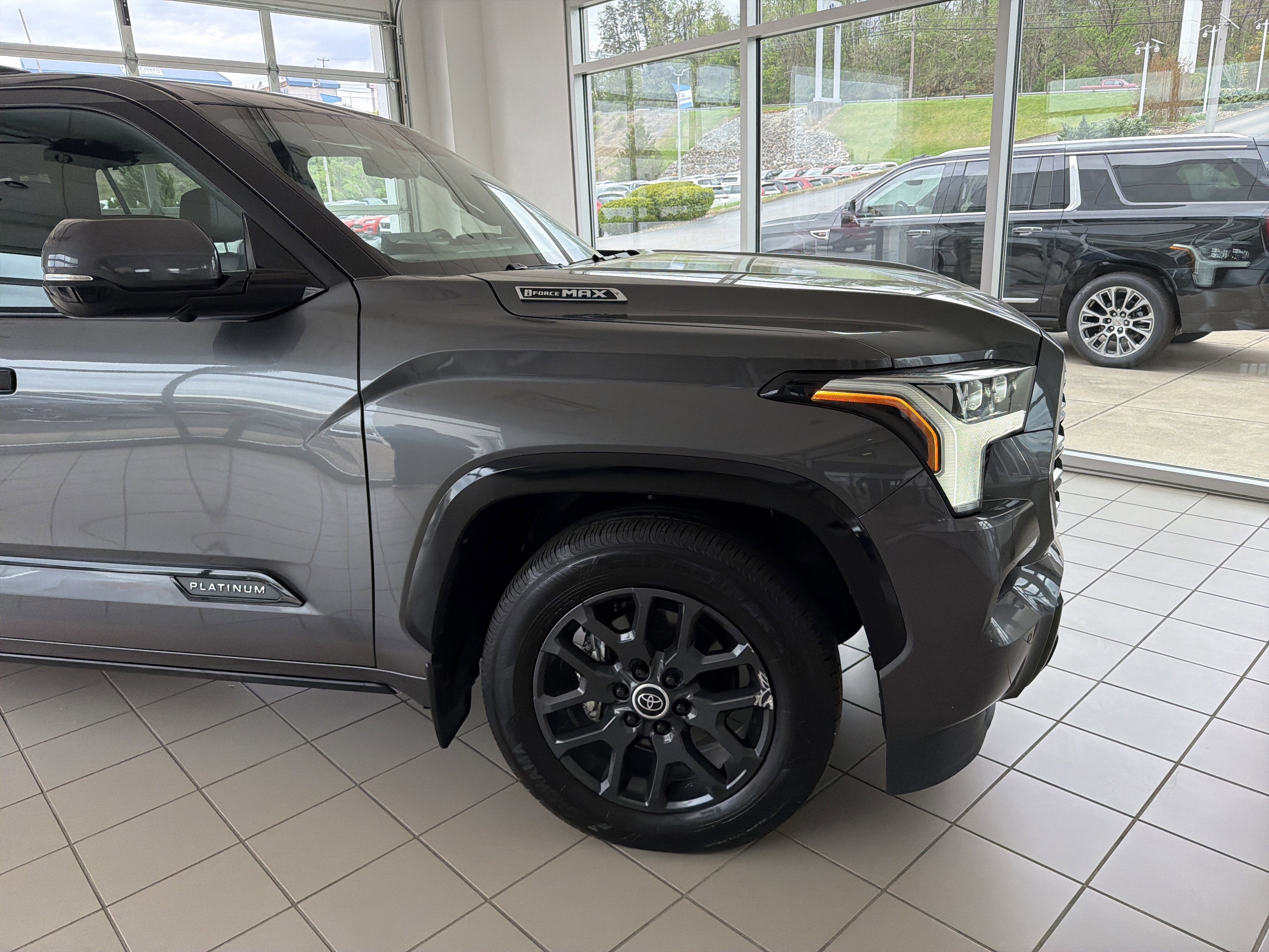 2024 Toyota Sequoia SR5