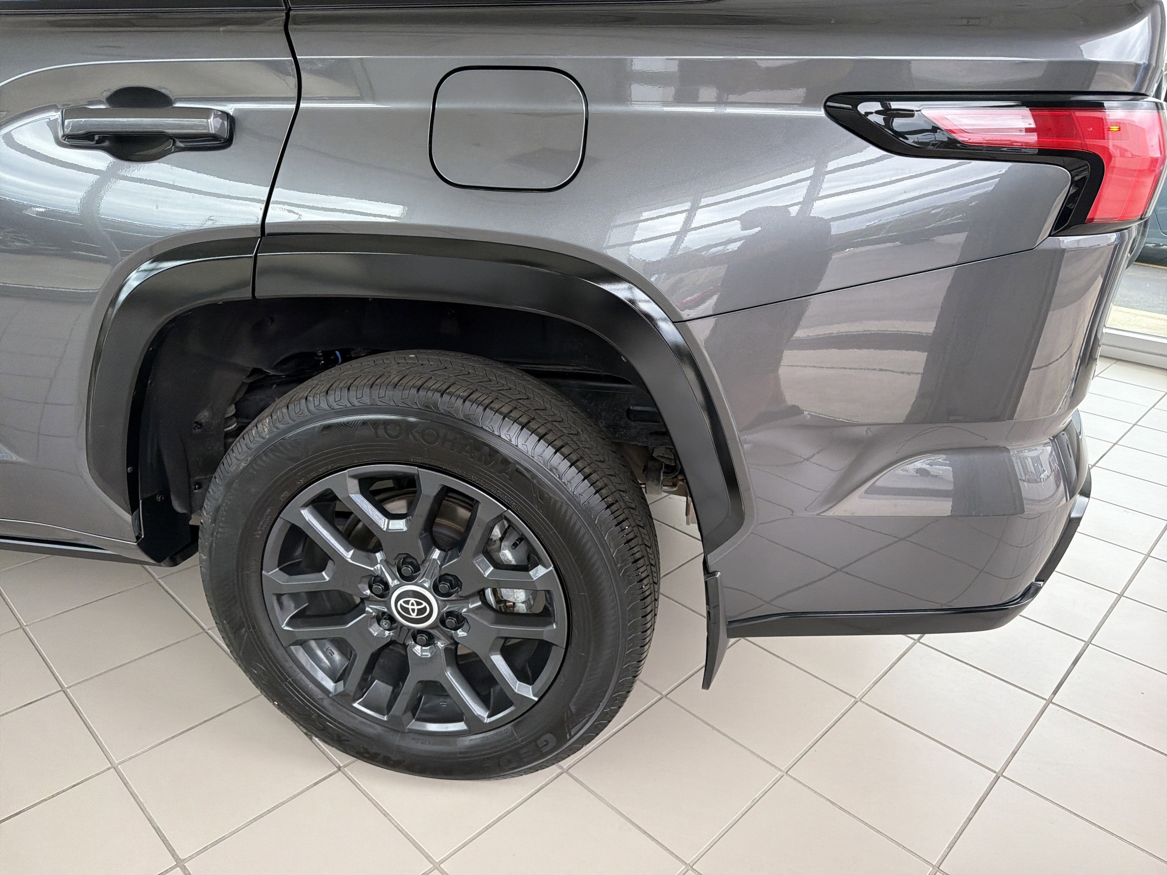 2024 Toyota Sequoia SR5
