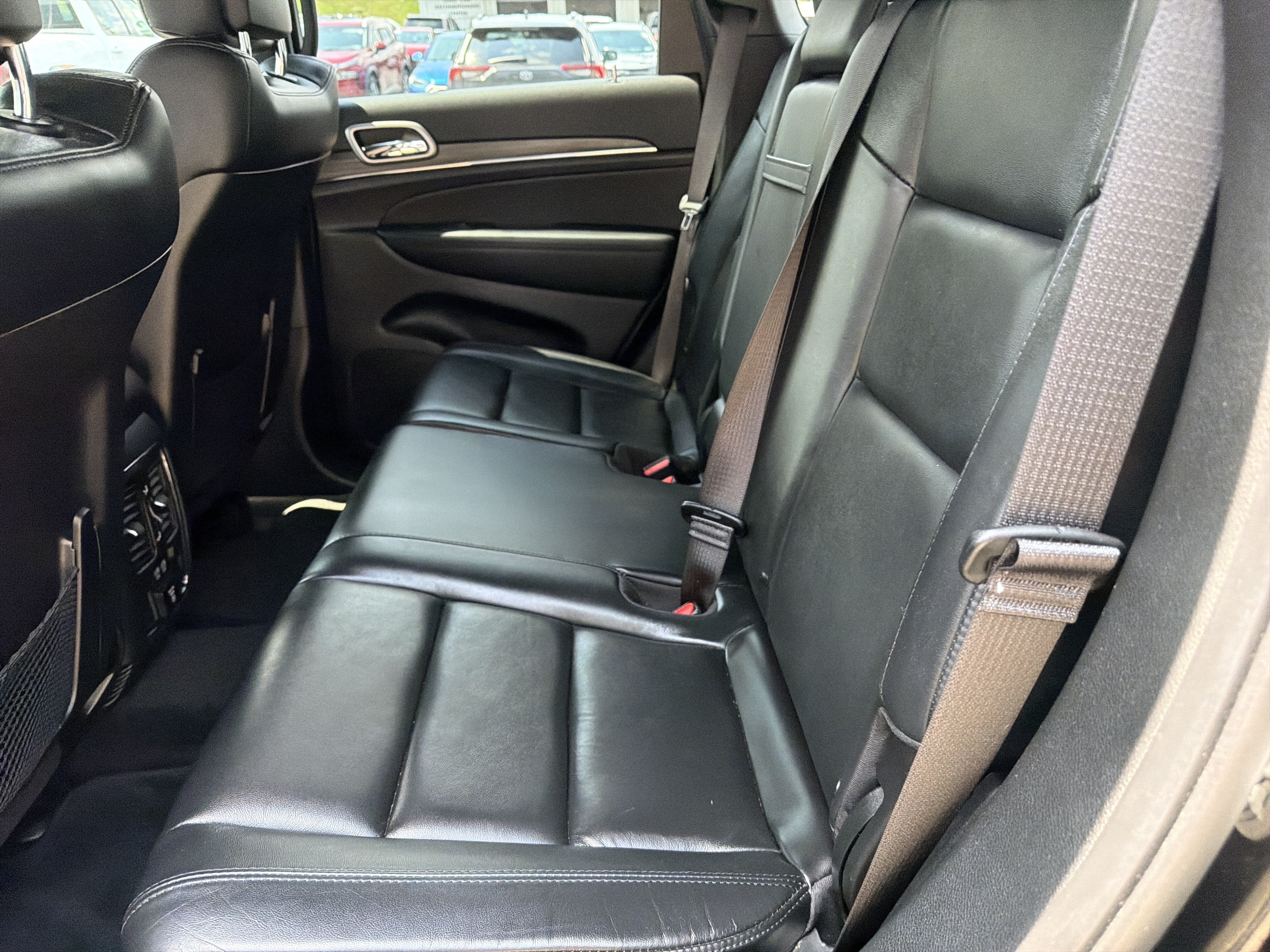 2022 Jeep CHEROKEE BASE