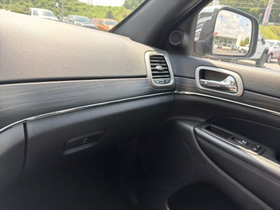 2022 Jeep CHEROKEE BASE