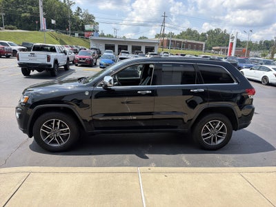 2022 Jeep CHEROKEE BASE
