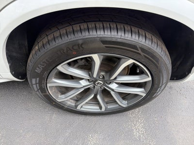 2019 Volvo XC90 Momentum