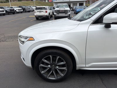 2019 Volvo XC90 Momentum