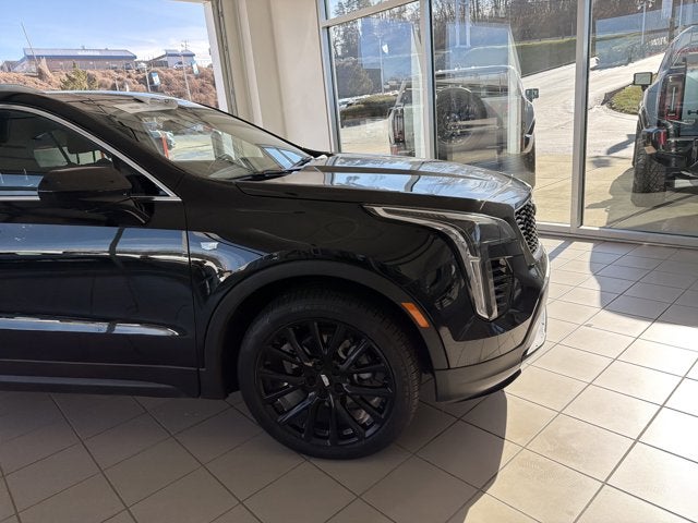 2023 Cadillac XT4 AWD Luxury