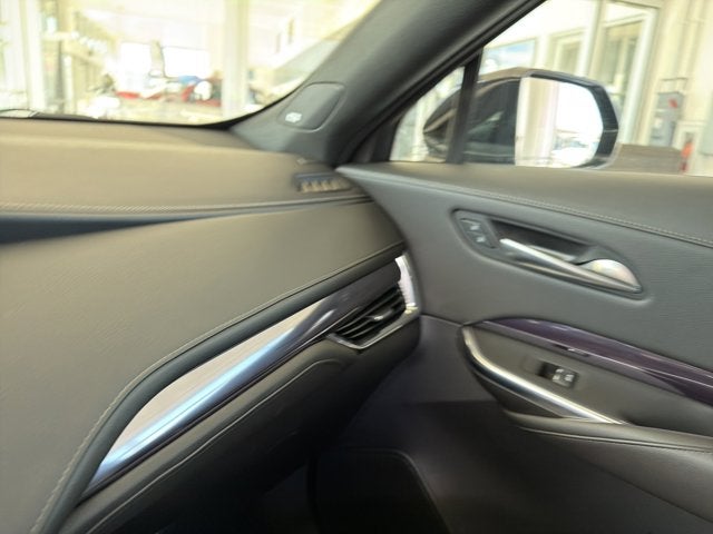 2023 Cadillac XT4 AWD Luxury