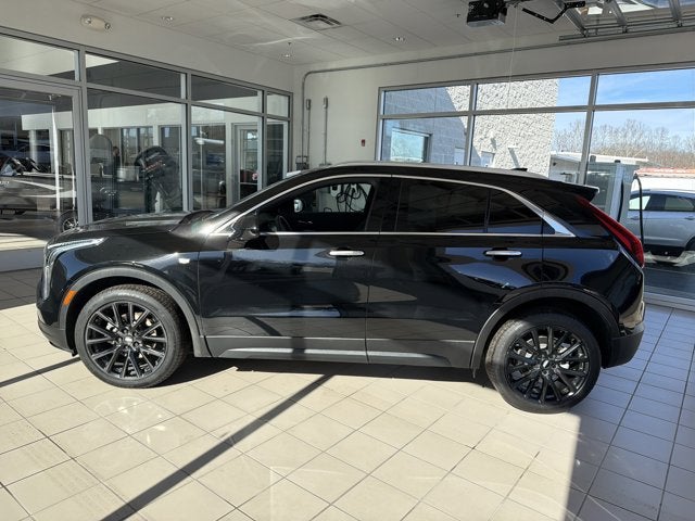 2023 Cadillac XT4 AWD Luxury