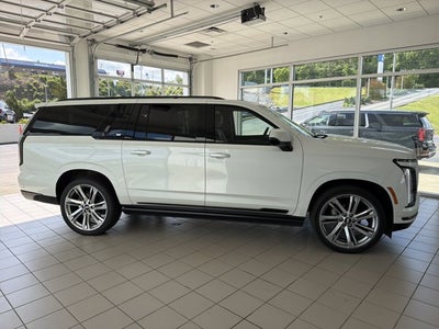 2025 Cadillac Escalade ESV 4WD Sport Platinum