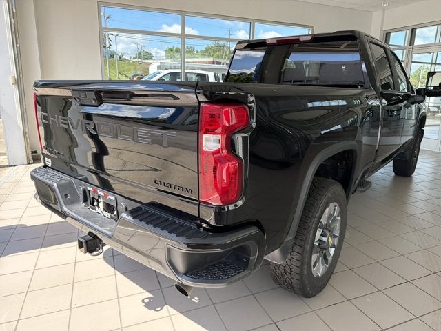 2024 Chevrolet Silverado 2500HD Custom