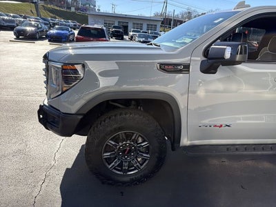 2024 GMC Sierra 1500 AT4X