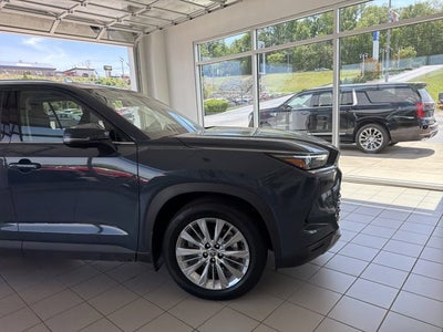 2025 Toyota Grand Highlander Platinum